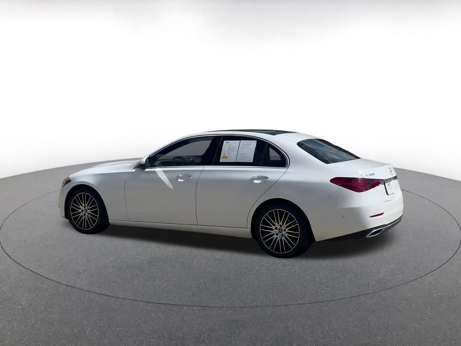 Thumbnail: 2024 Mercedes-Benz C-Class - 10