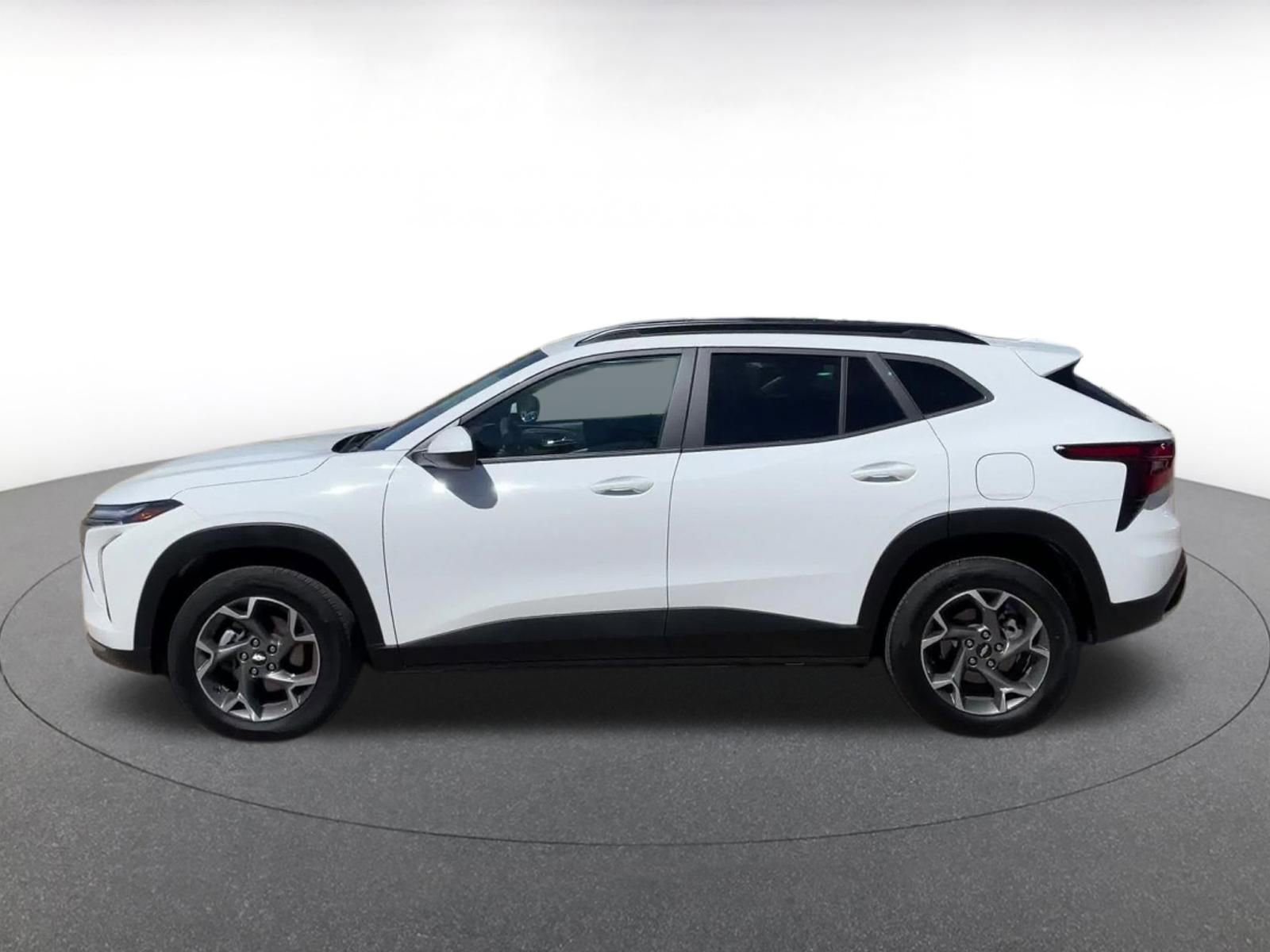 Thumbnail: 2025 Chevrolet Trax - 9