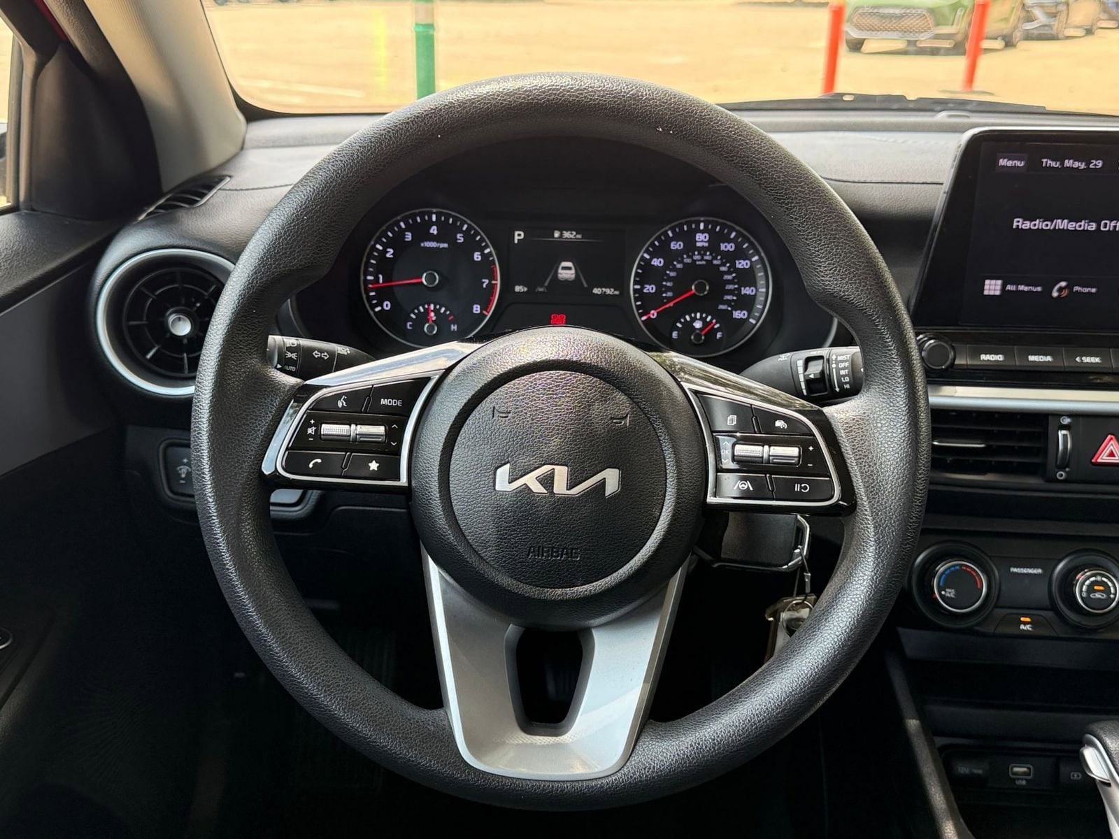 Thumbnail: 2024 Kia Forte - 29