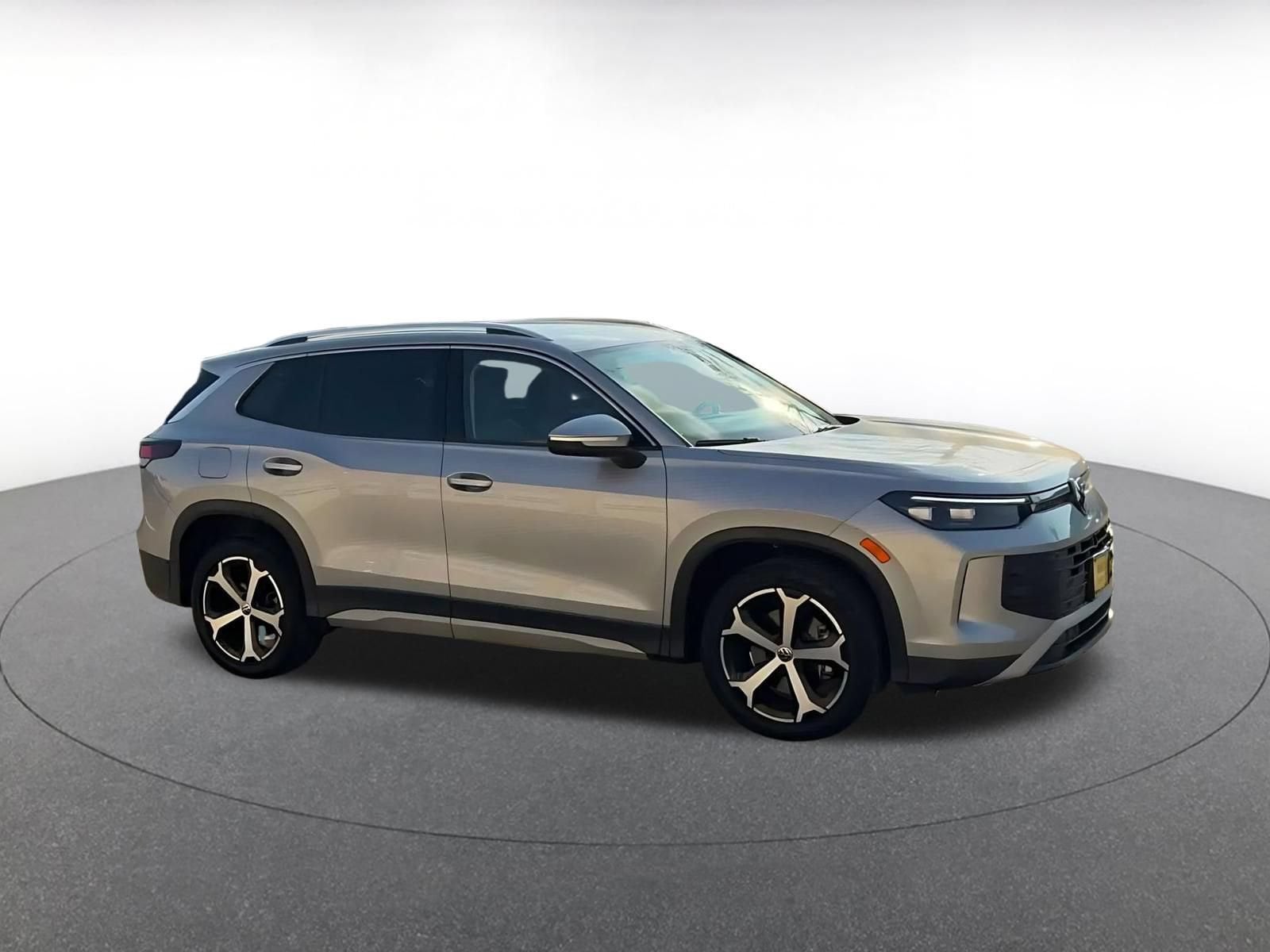 Thumbnail: 2026 Volkswagen Tiguan - 2
