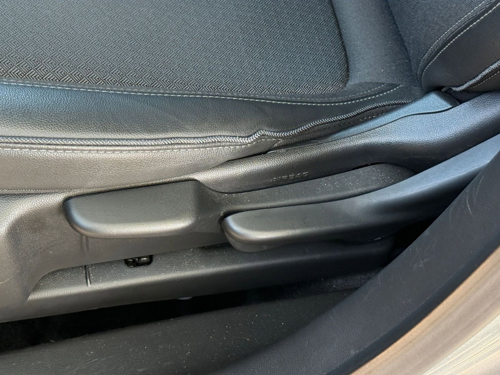 Thumbnail: 2025 Buick Encore GX - 22