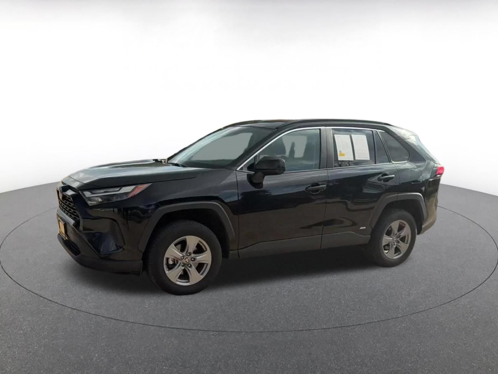 Thumbnail: 2025 Toyota RAV4 - 8