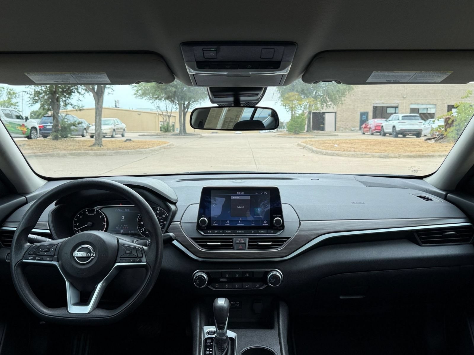 Thumbnail: 2025 Nissan Altima - 32