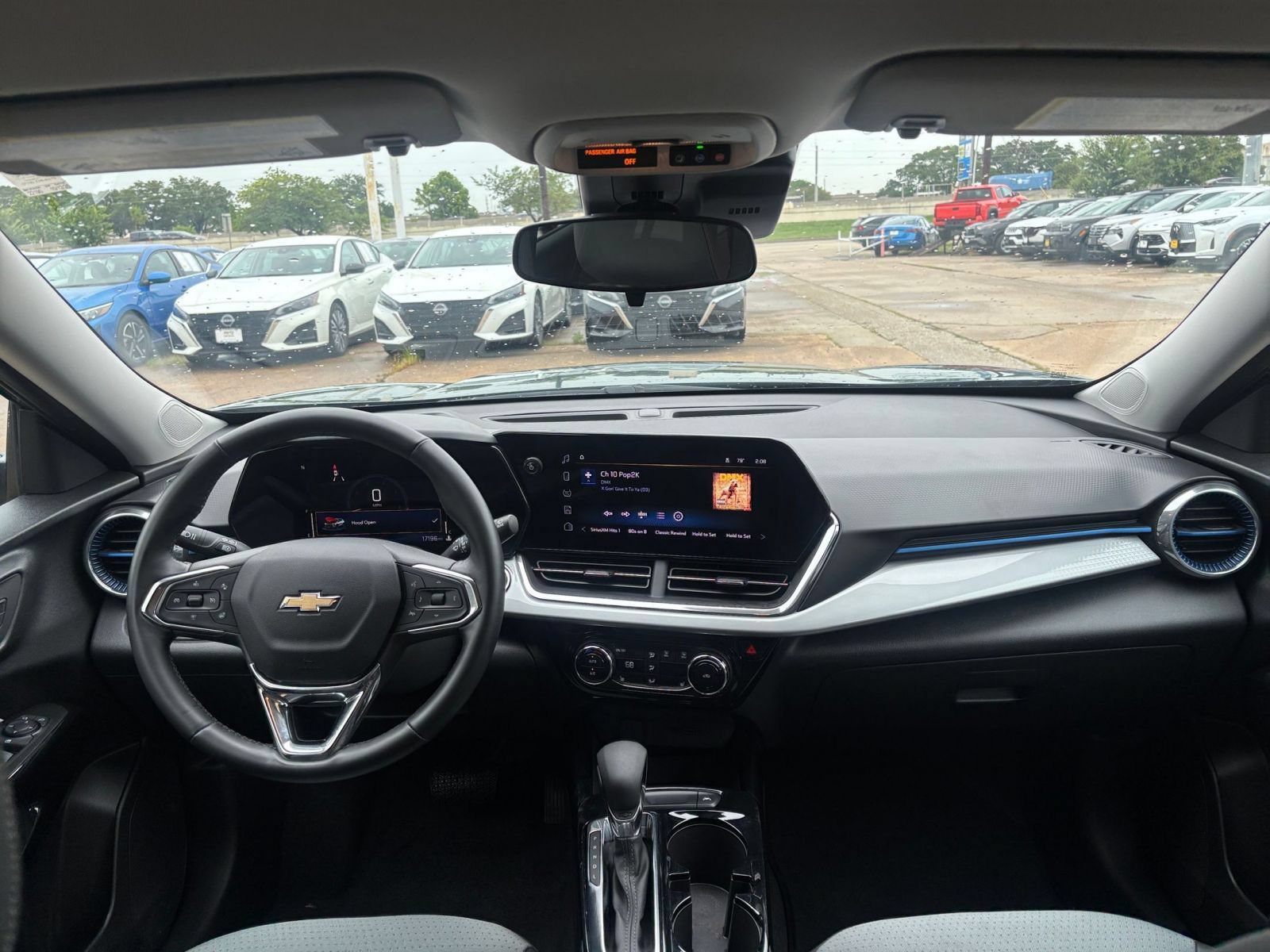 Thumbnail: 2025 Chevrolet Trax - 32