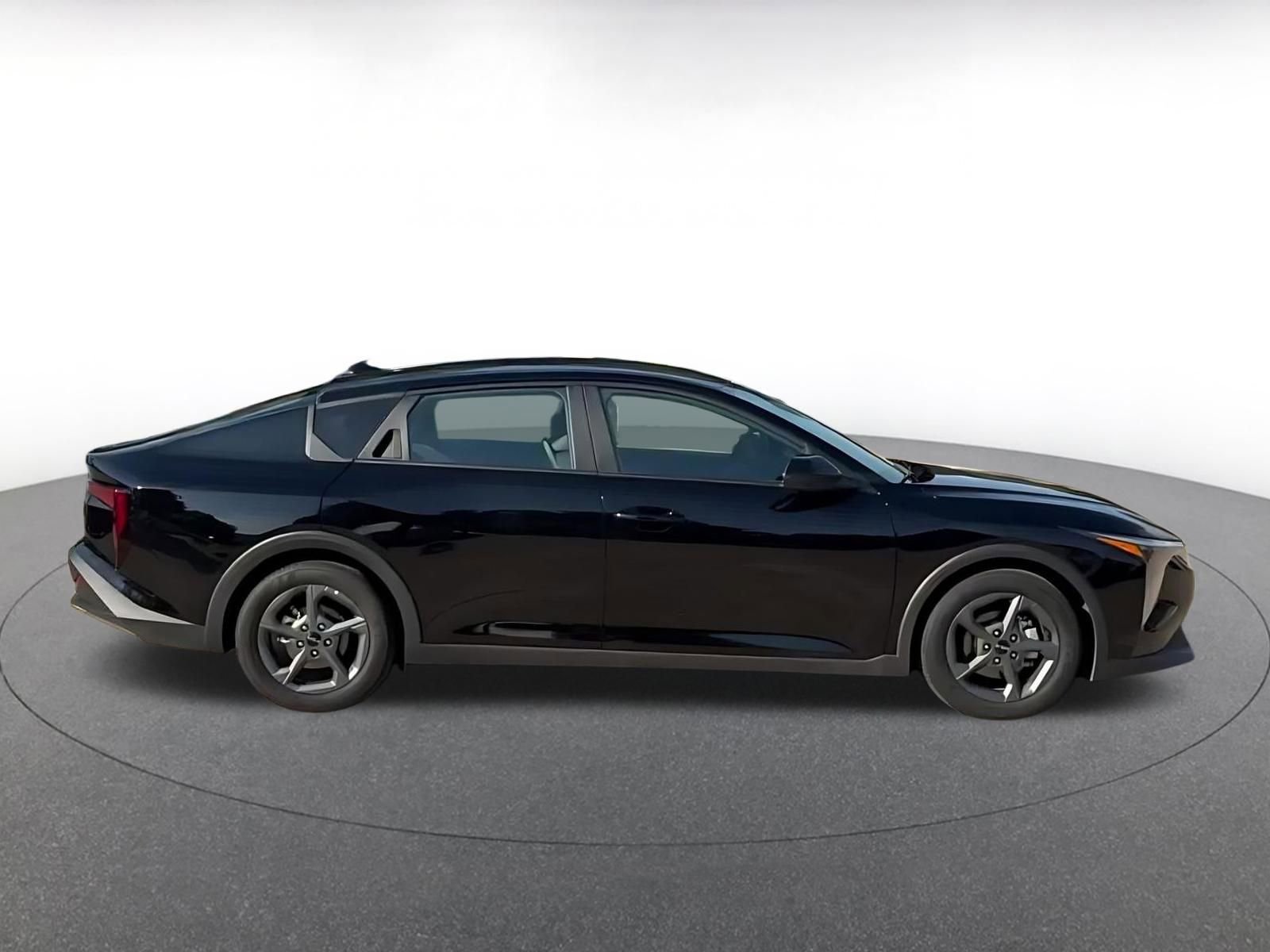 Thumbnail: 2025 Kia K4 - 16