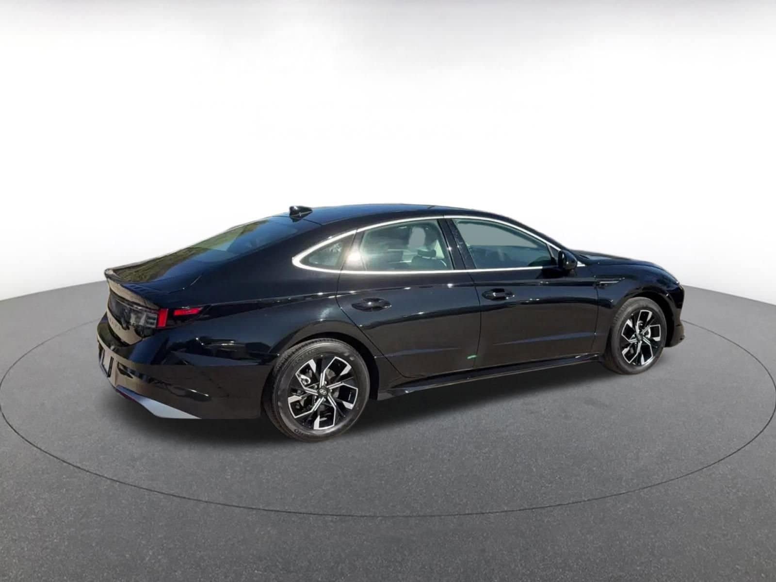 Thumbnail: 2025 Hyundai Sonata - 14