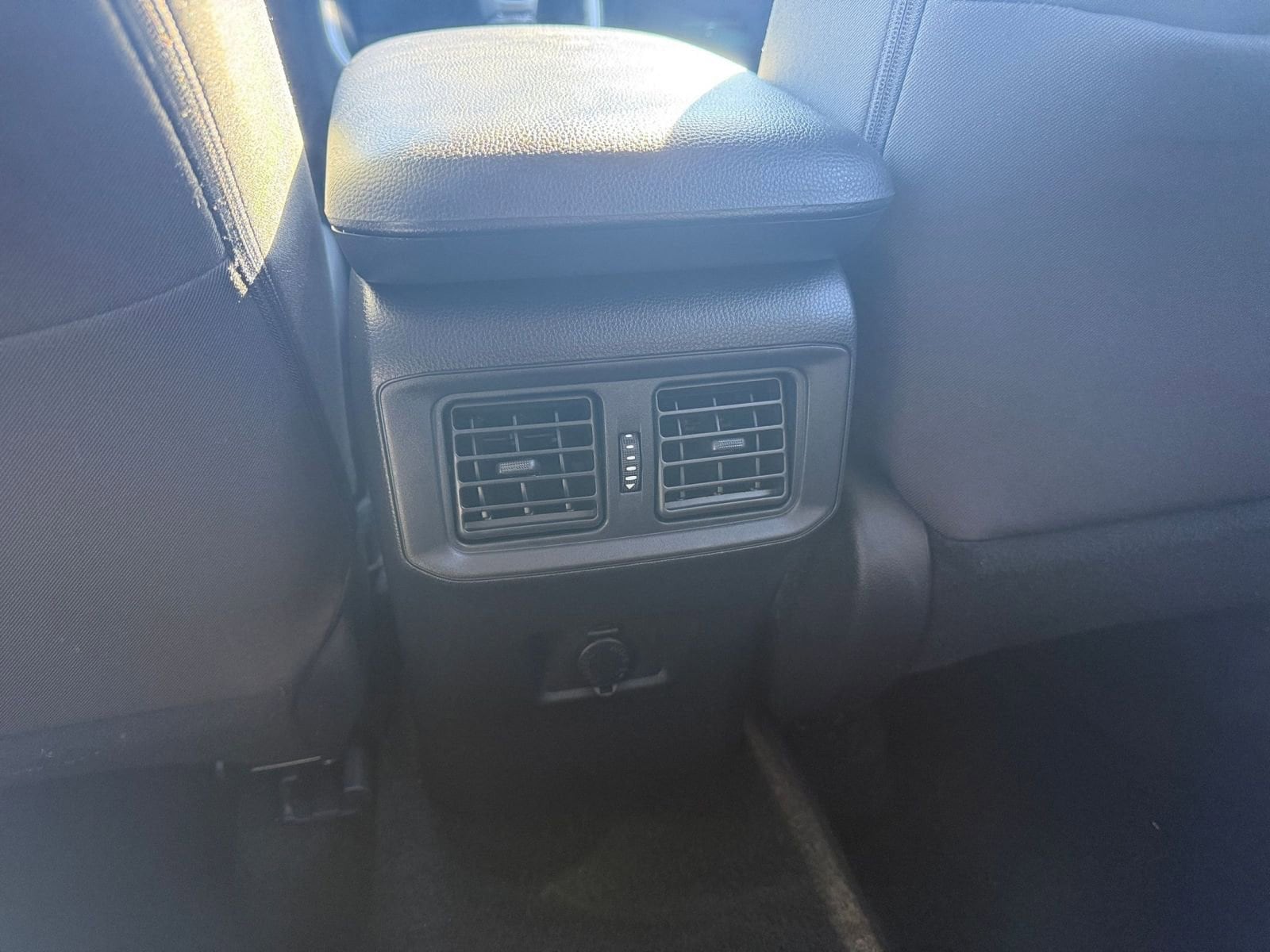 Thumbnail: 2025 Toyota RAV4 - 24