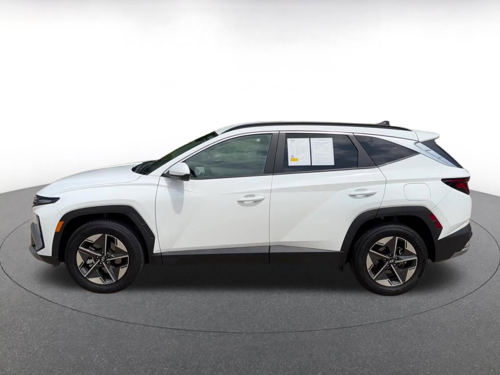 Thumbnail: 2025 Hyundai Tucson - 9