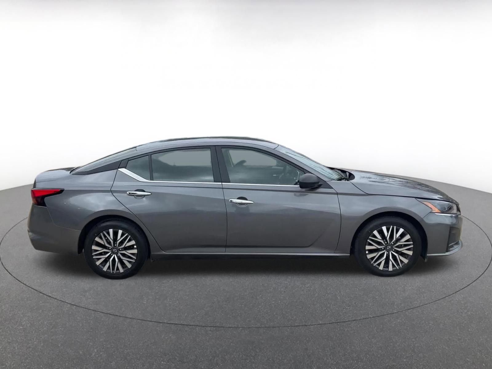 Thumbnail: 2025 Nissan Altima - 16