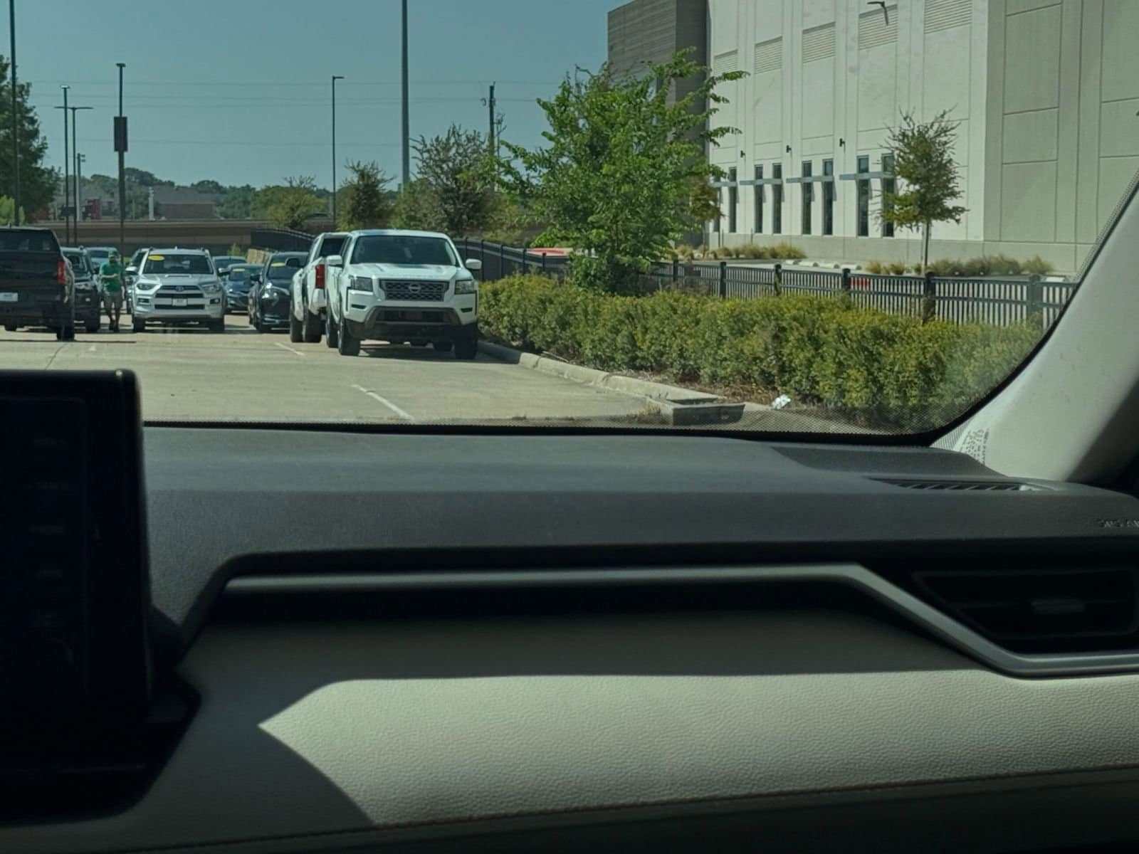 Thumbnail: 2021 Toyota RAV4 - 35