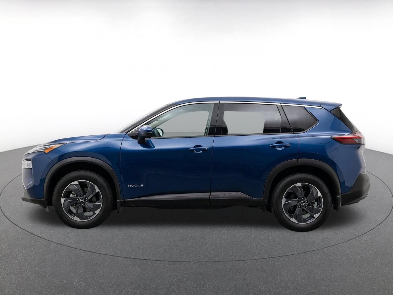 Thumbnail: 2025 Nissan Rogue - 4