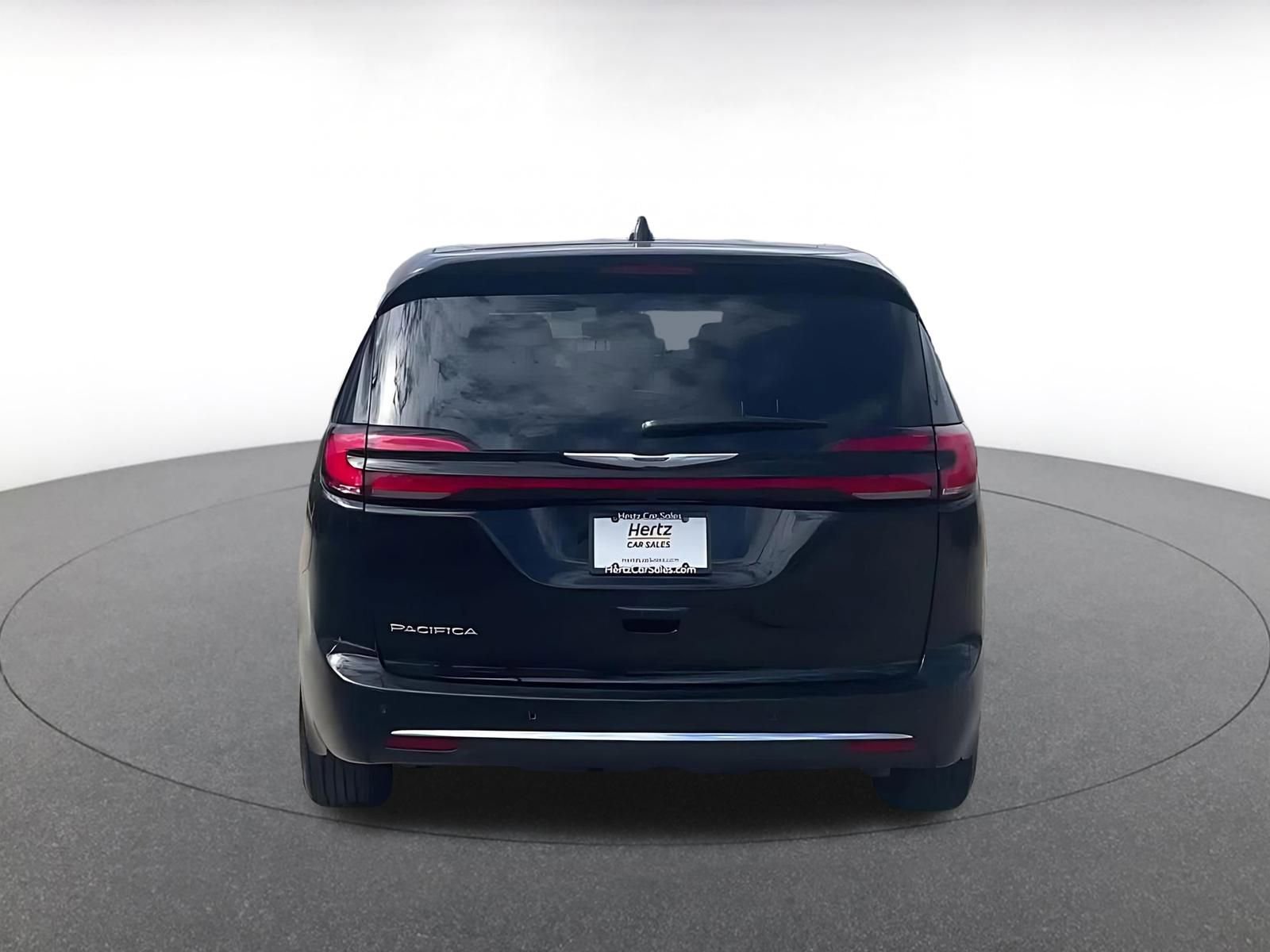 Thumbnail: 2025 Chrysler Pacifica - 12