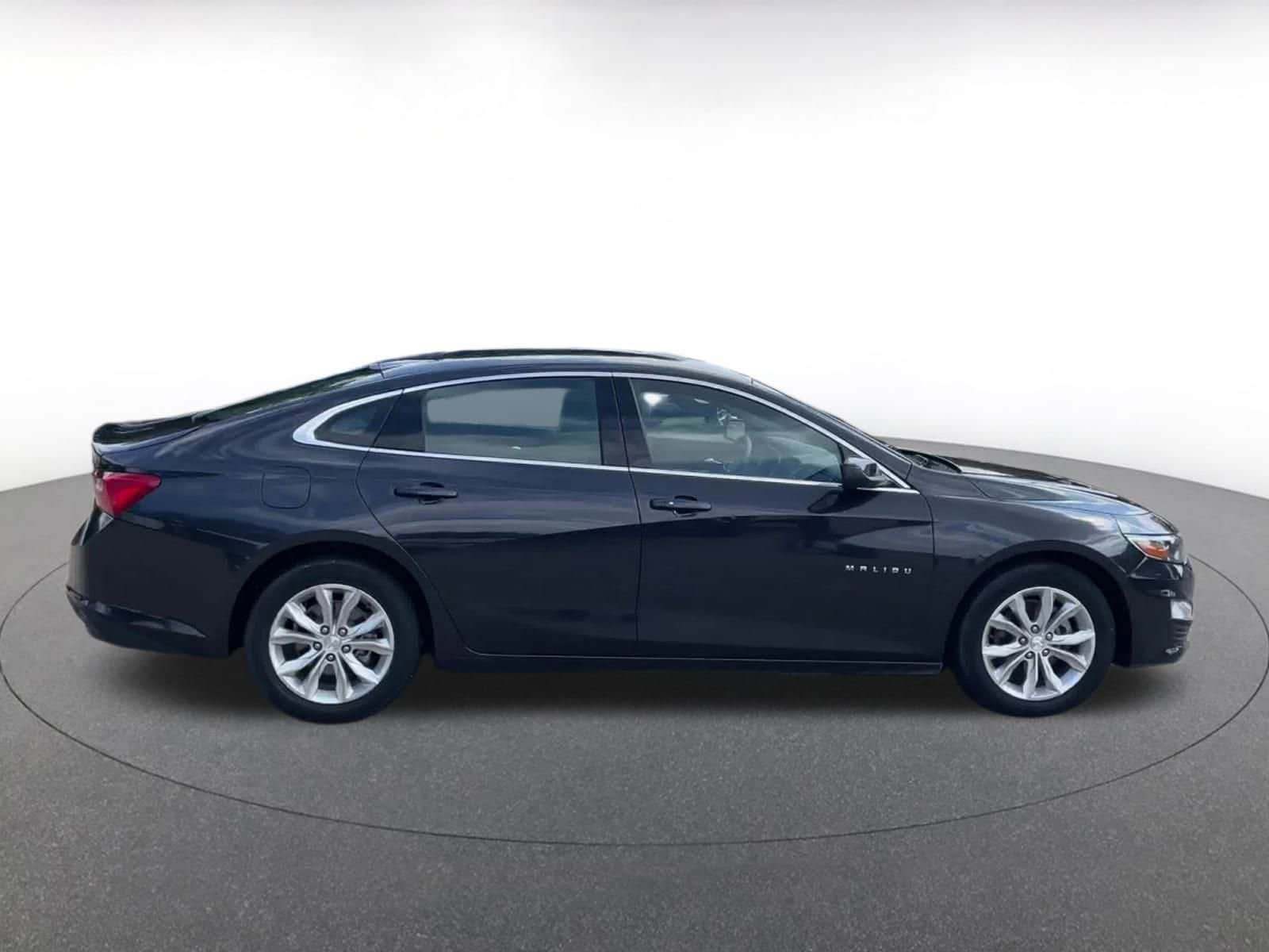 Thumbnail: 2023 Chevrolet Malibu - 16