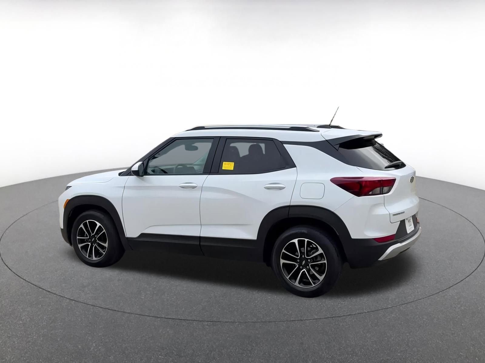 Thumbnail: 2025 Chevrolet TrailBlazer - 10