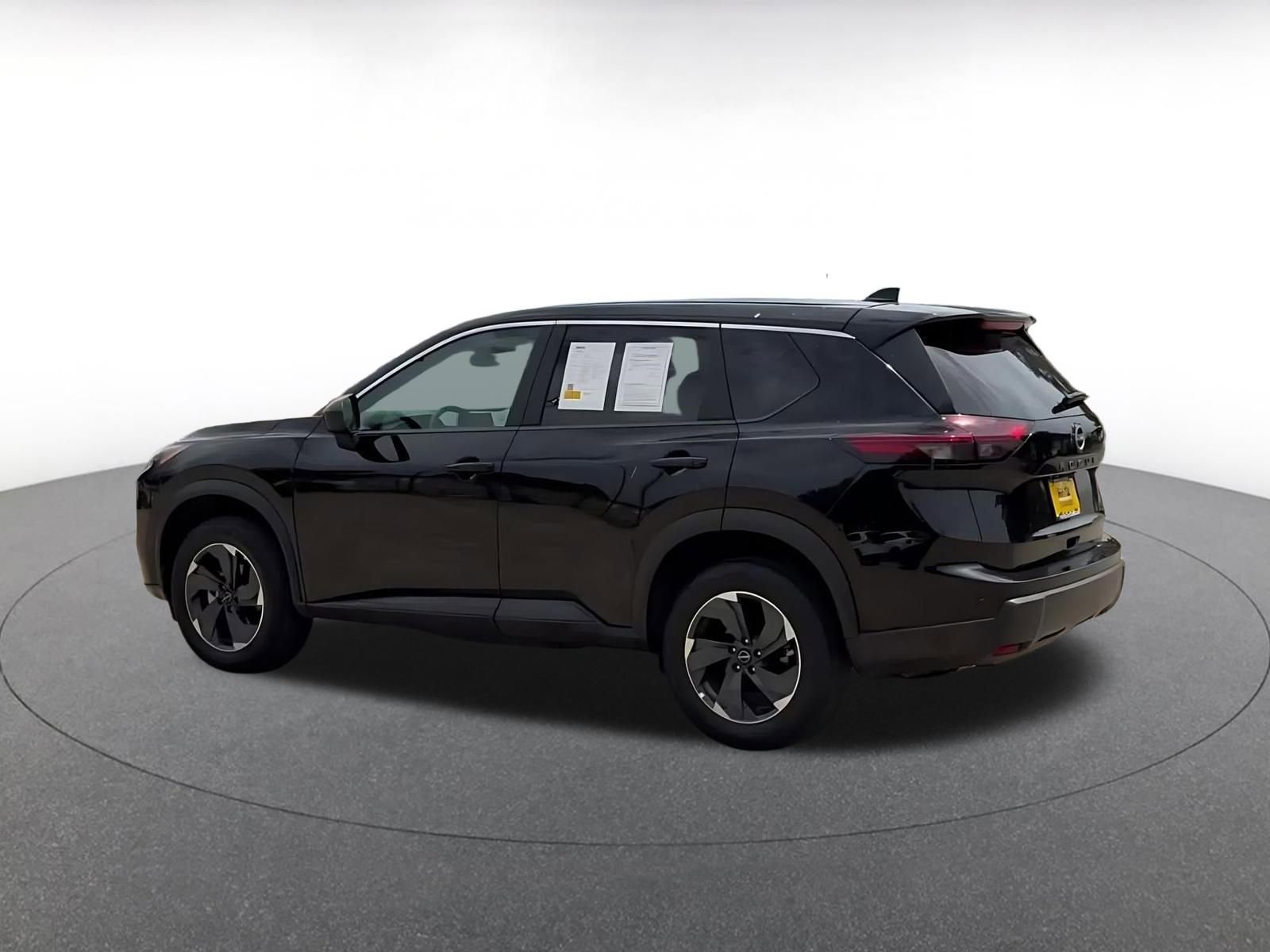 Thumbnail: 2025 Nissan Rogue - 10