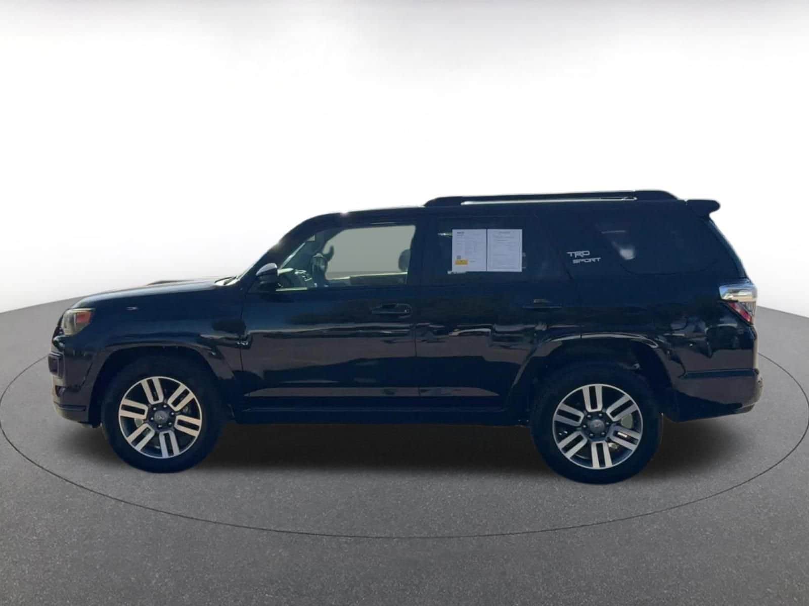 Thumbnail: 2024 Toyota 4Runner - 9