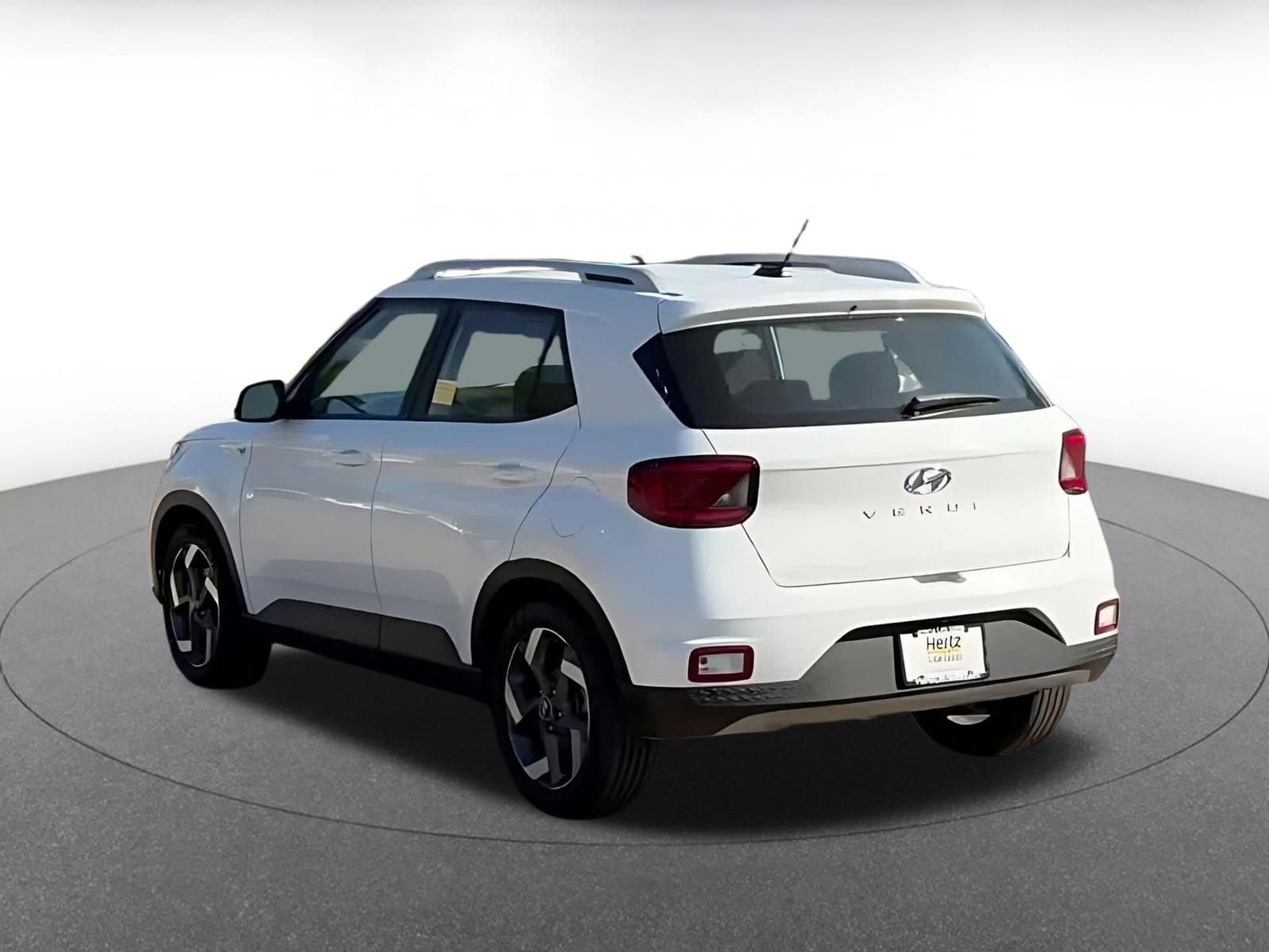 Thumbnail: 2023 Hyundai Venue - 11