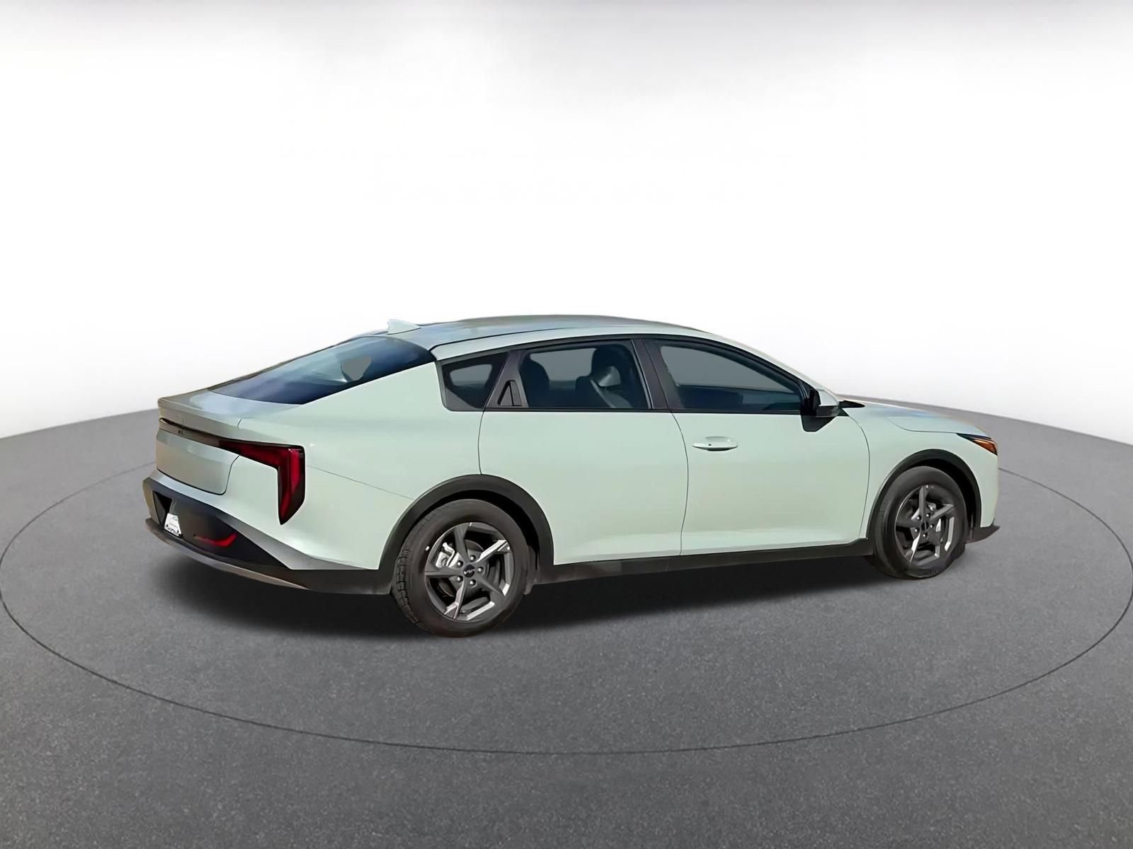 Thumbnail: 2025 Kia K4 - 15