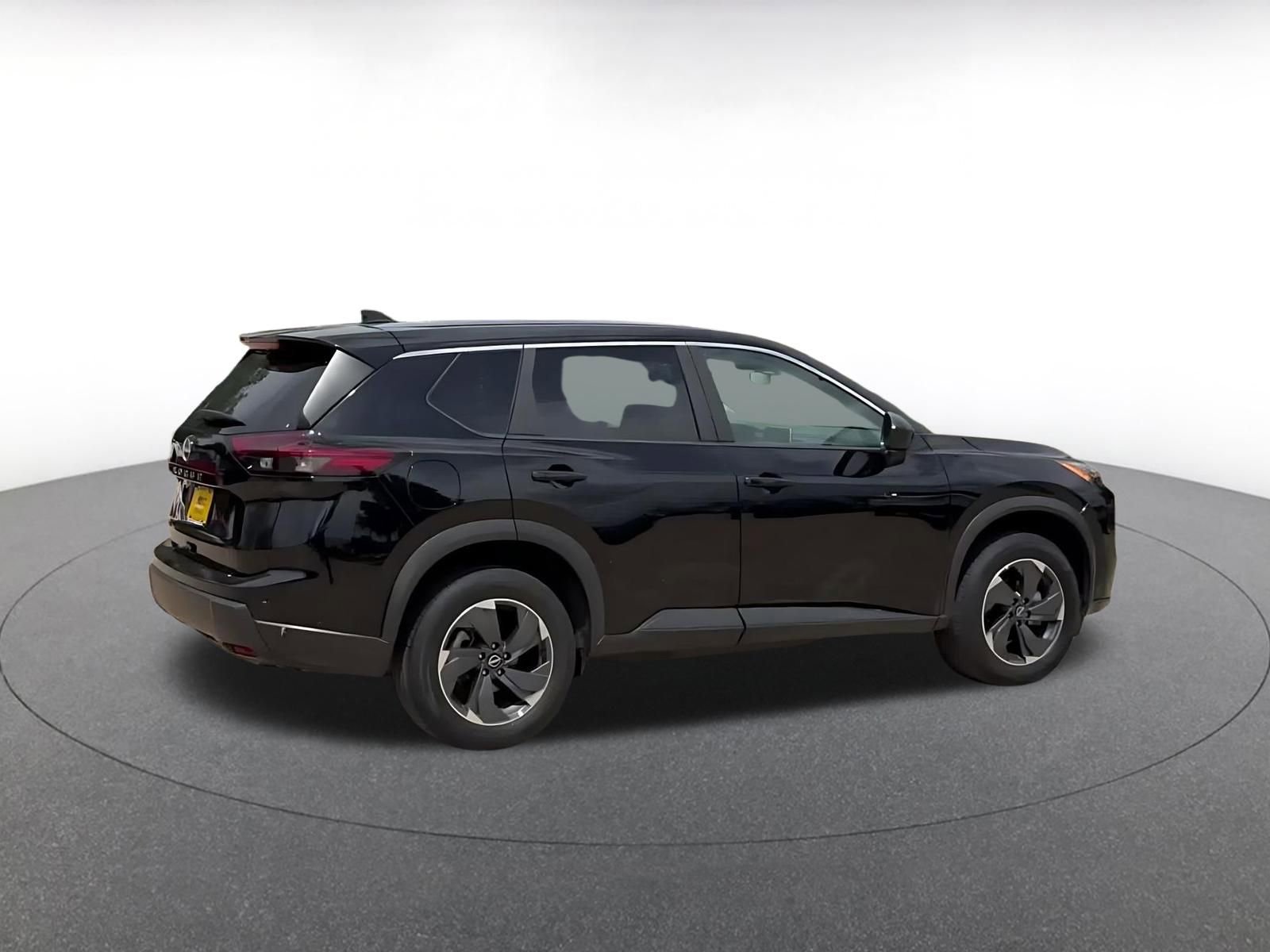 Thumbnail: 2025 Nissan Rogue - 15