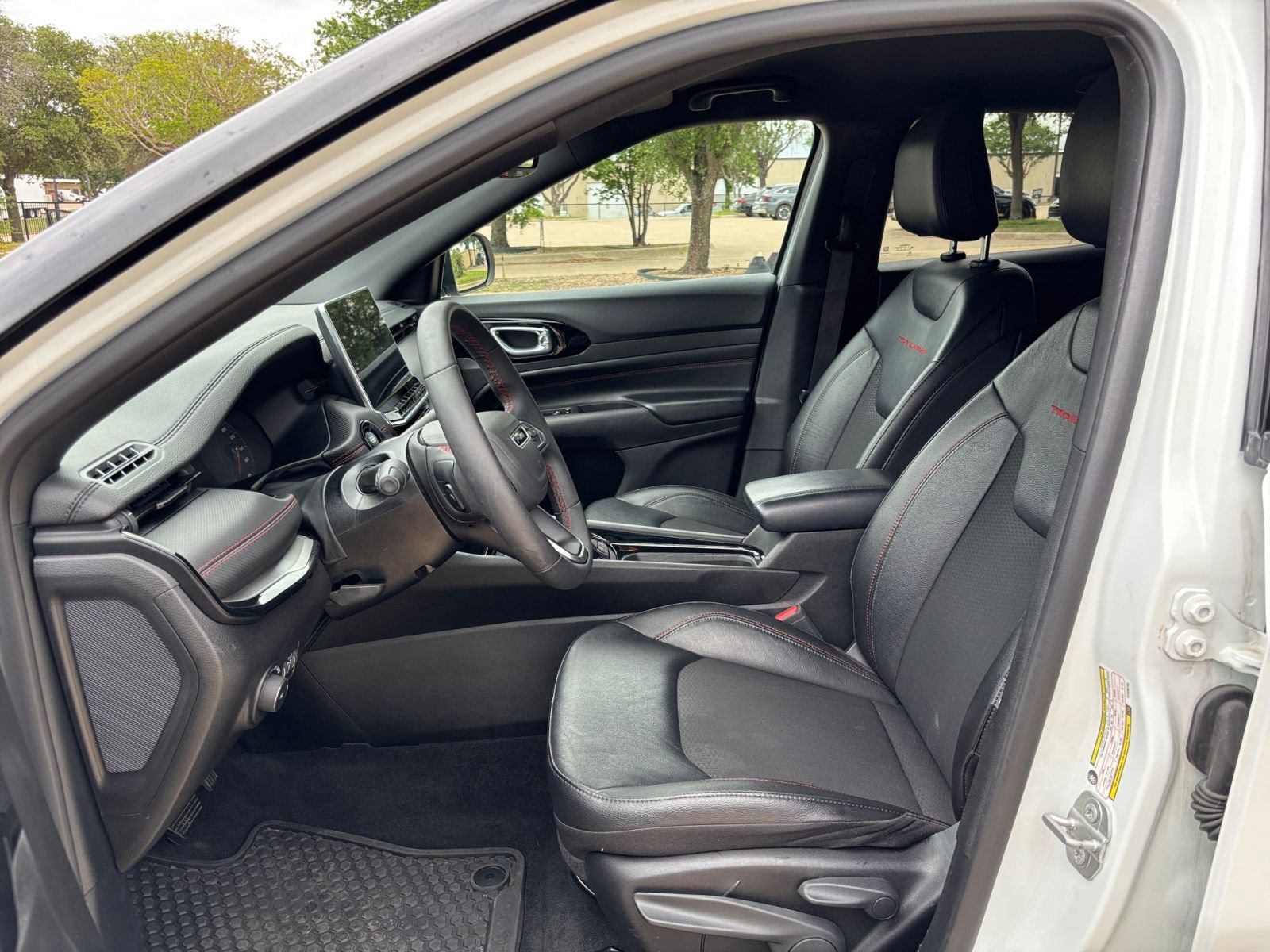 Thumbnail: 2025 Jeep Compass - 30