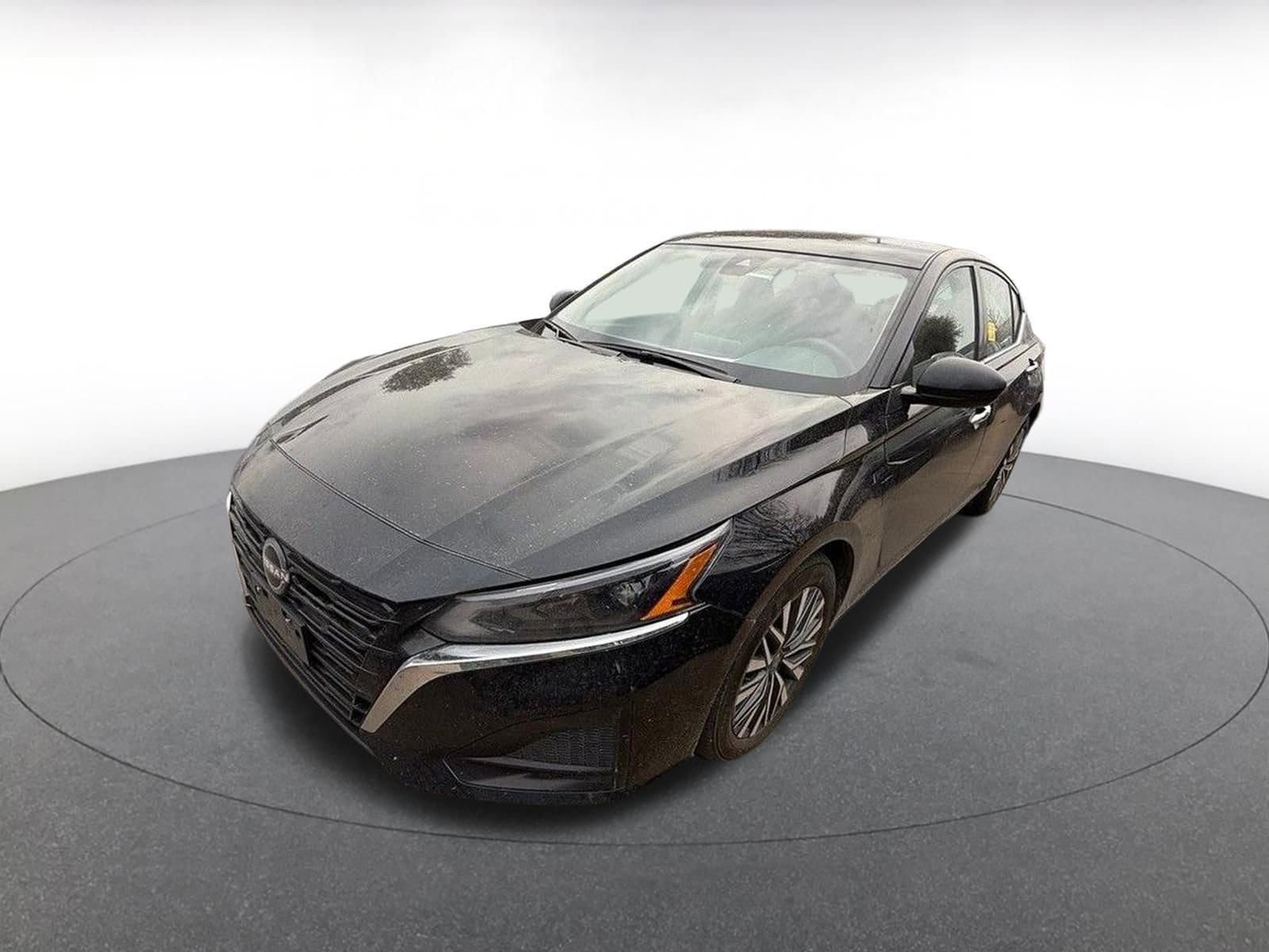 Thumbnail: 2025 Nissan Altima - 2