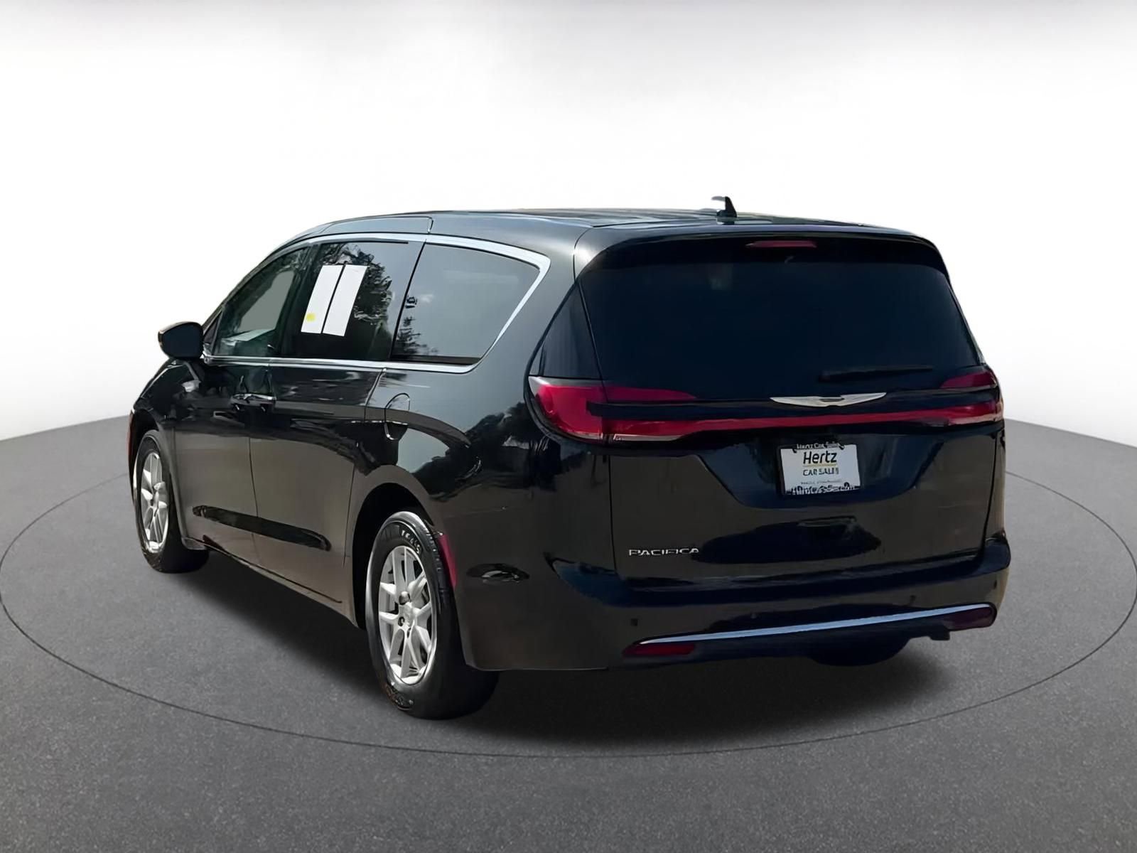 Thumbnail: 2024 Chrysler Pacifica - 11