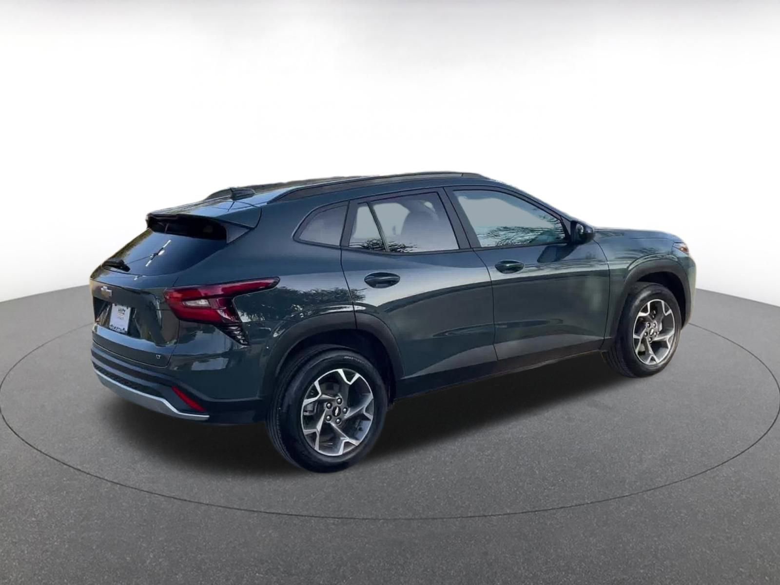 Thumbnail: 2025 Chevrolet Trax - 15