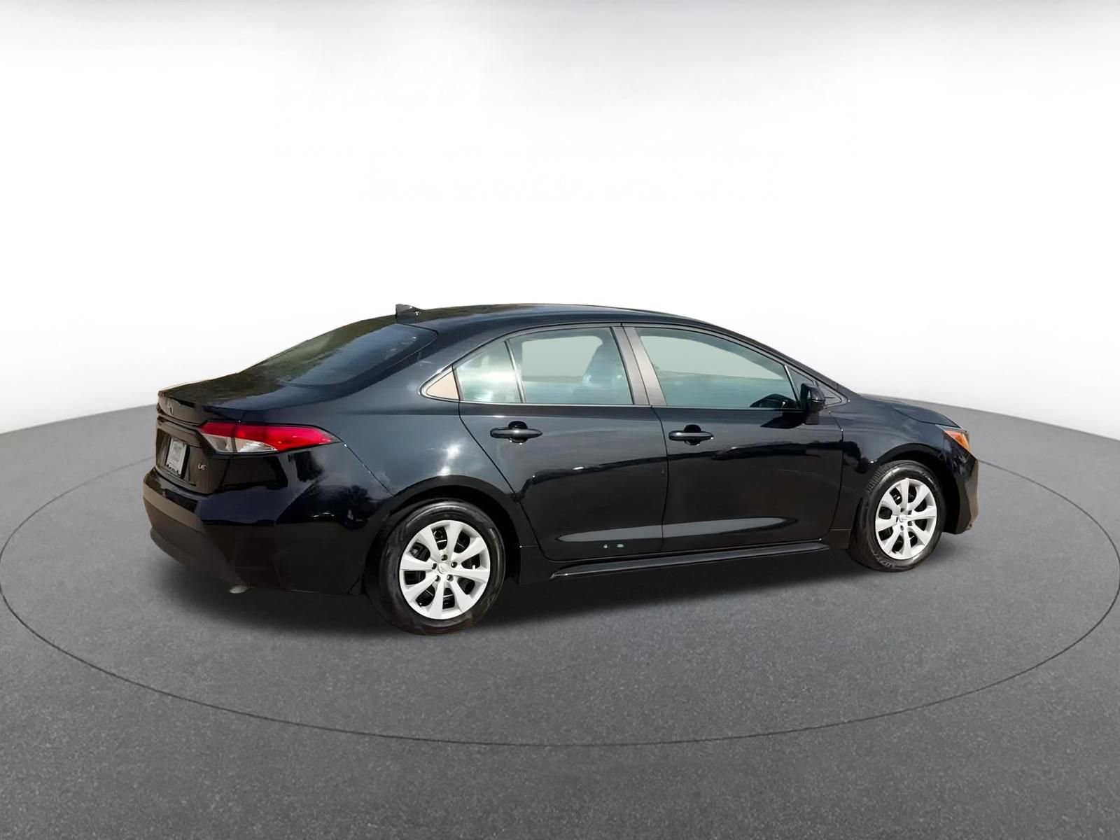 Thumbnail: 2025 Toyota Corolla - 14