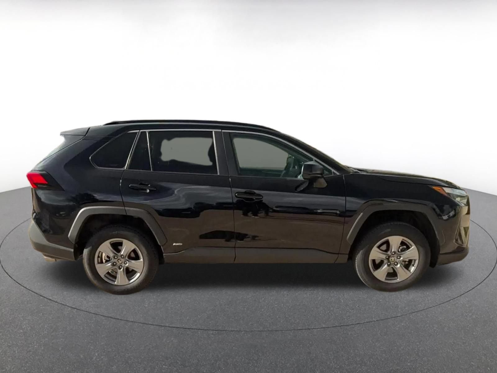 Thumbnail: 2025 Toyota RAV4 - 16