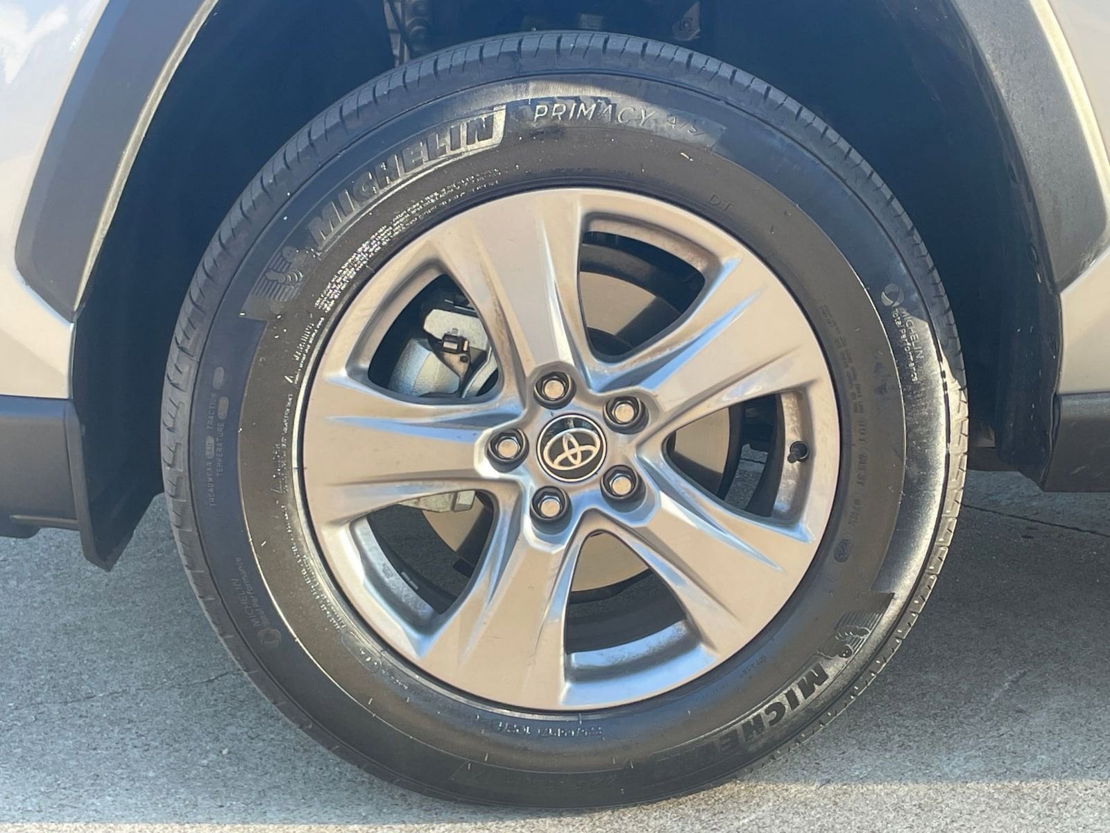 Thumbnail: 2025 Toyota RAV4 - 31