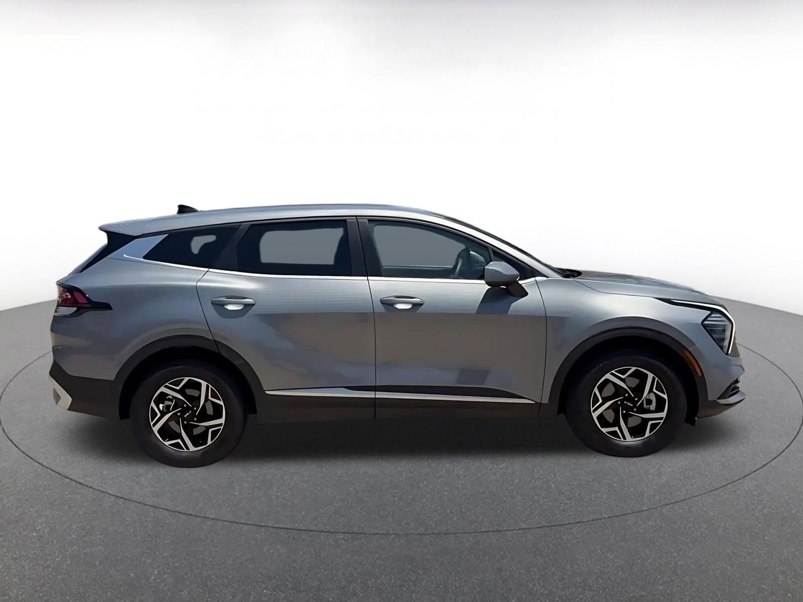 Thumbnail: 2025 Kia Sportage - 16