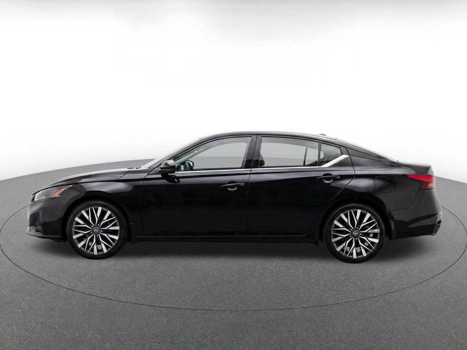 Thumbnail: 2026 Nissan Altima - 4