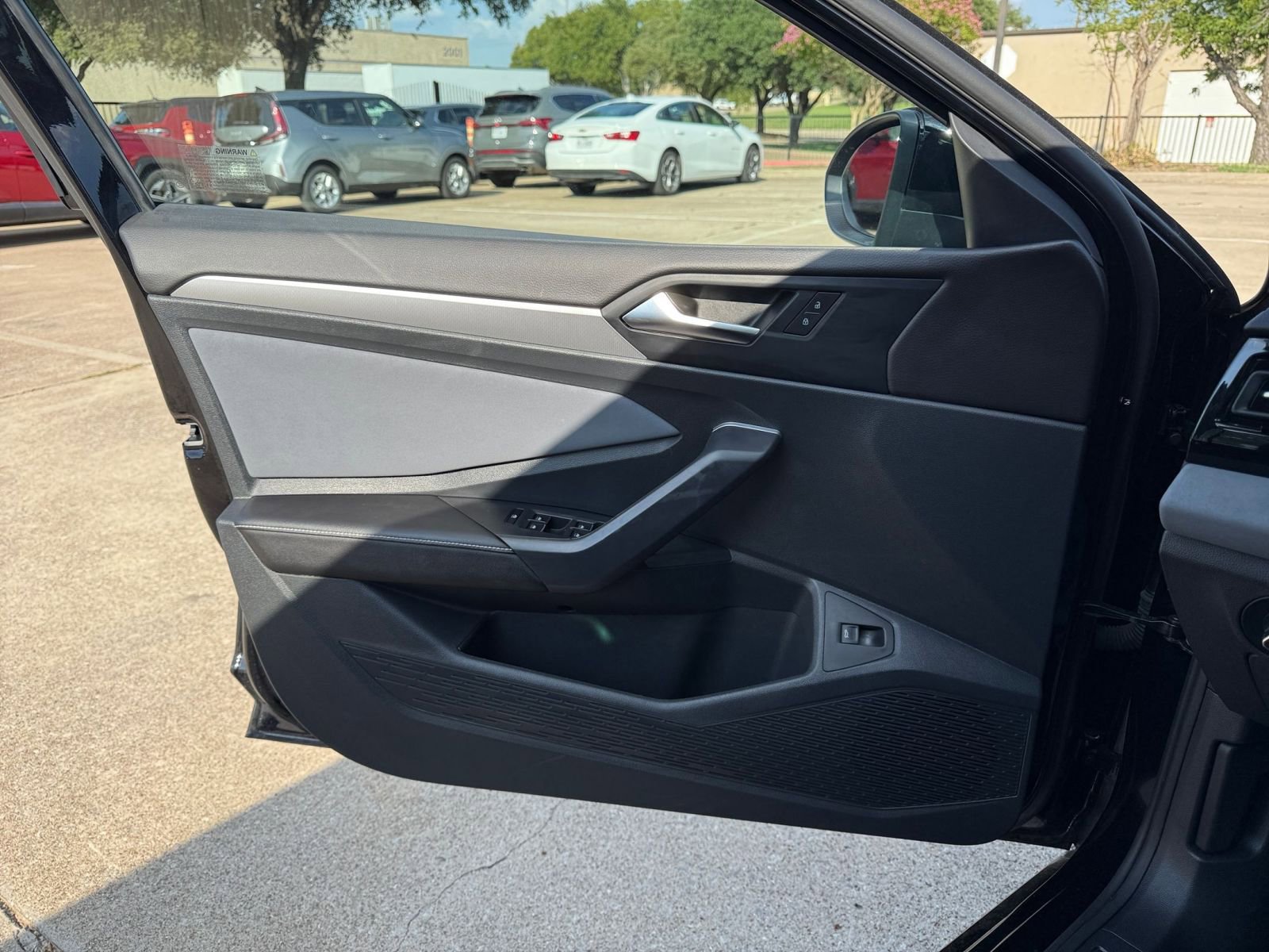 Thumbnail: 2025 Volkswagen Jetta - 20