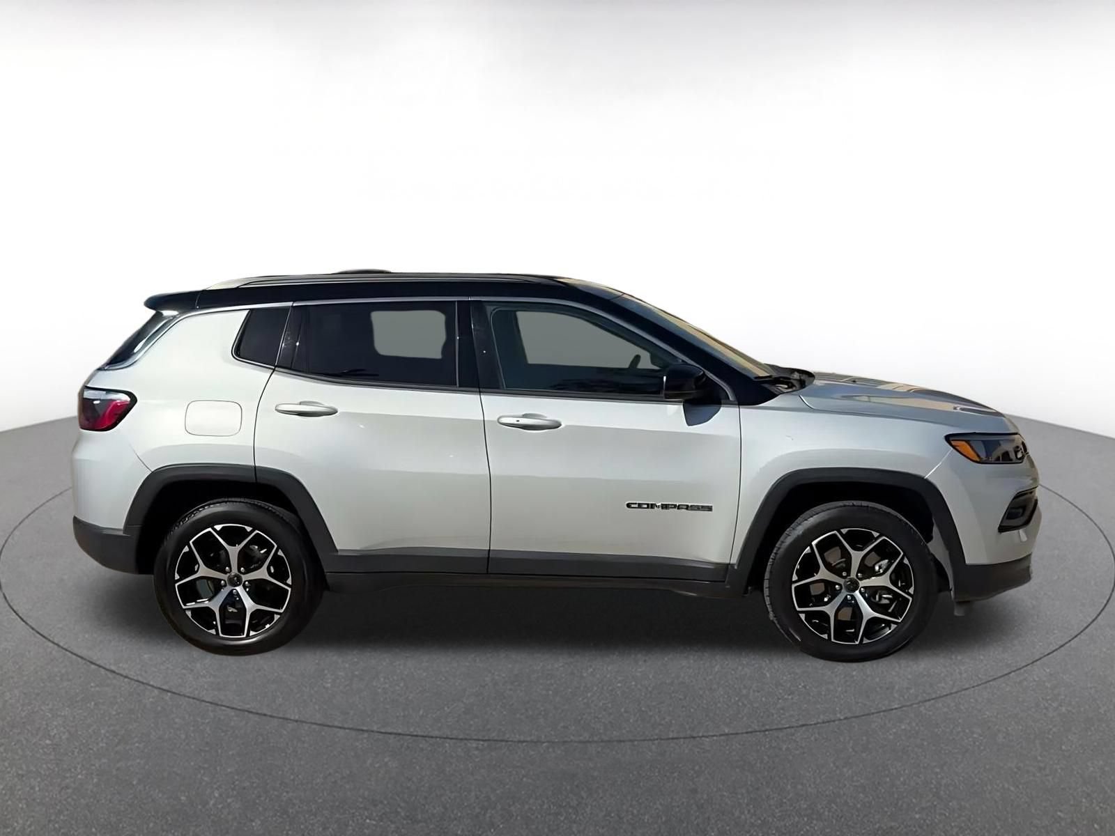 Thumbnail: 2025 Jeep Compass - 16