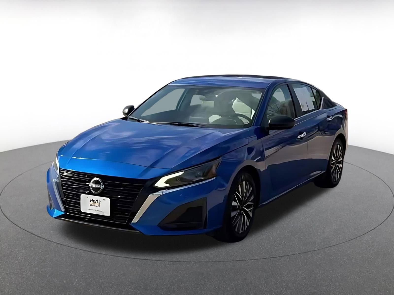 Thumbnail: 2025 Nissan Altima - 7