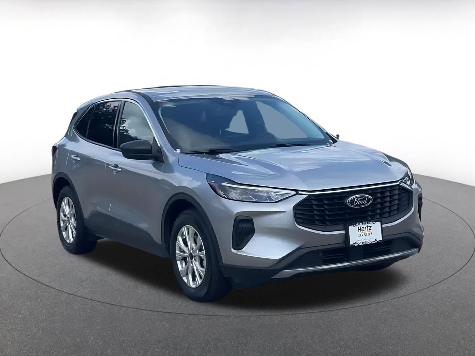 Thumbnail: 2024 Ford Escape - 3