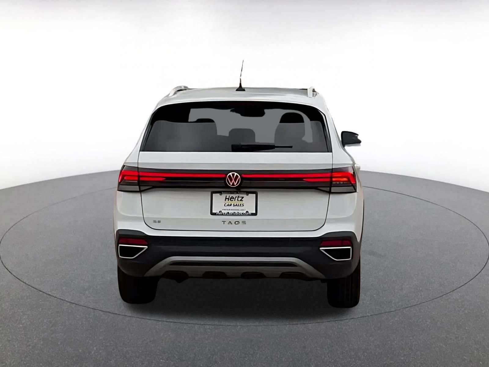Thumbnail: 2025 Volkswagen Taos - 12