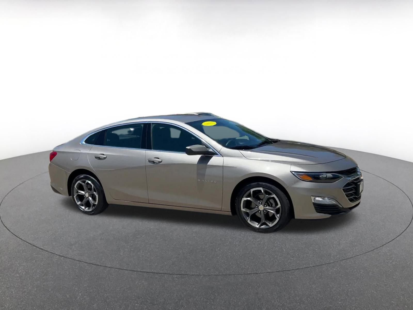 Thumbnail: 2024 Chevrolet Malibu - 2