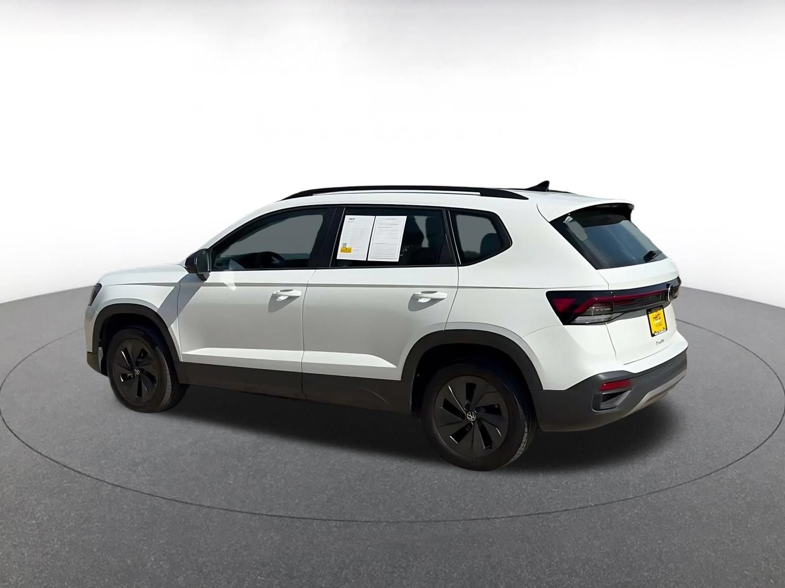 Thumbnail: 2026 Volkswagen Taos - 9