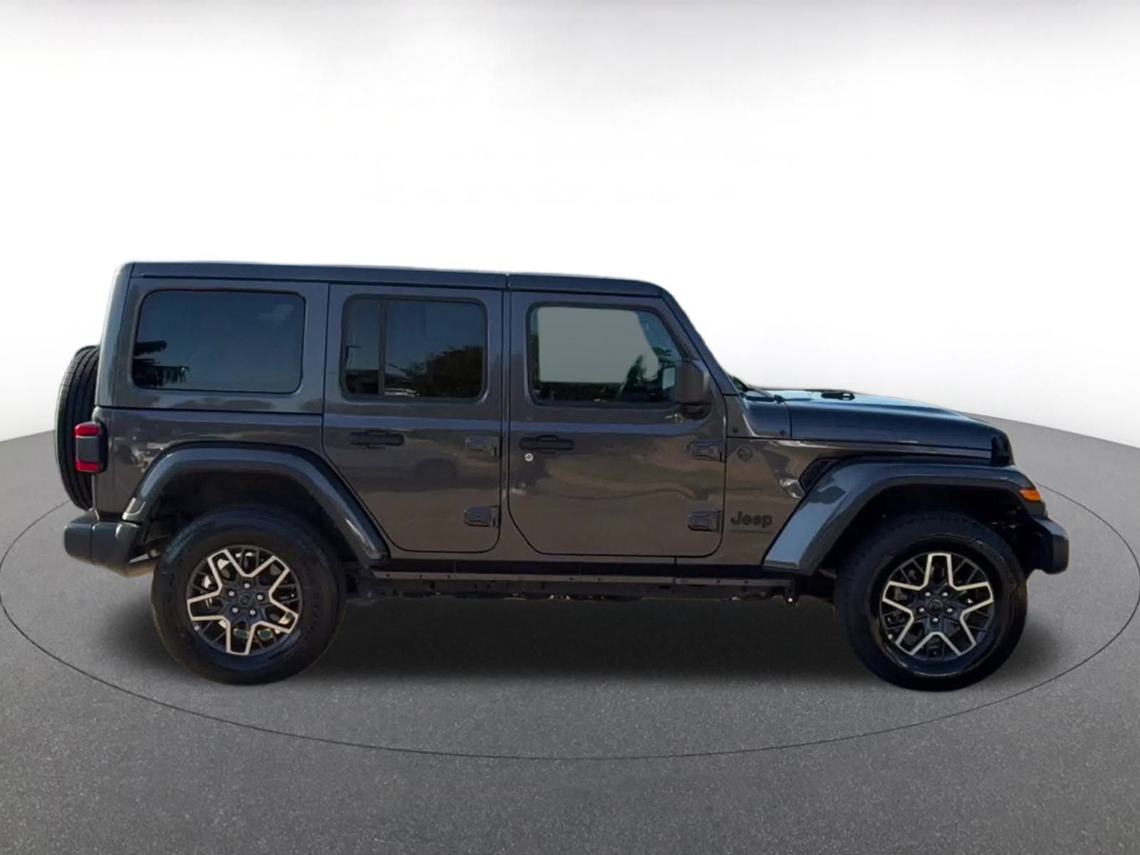 Thumbnail: 2025 Jeep Wrangler - 16