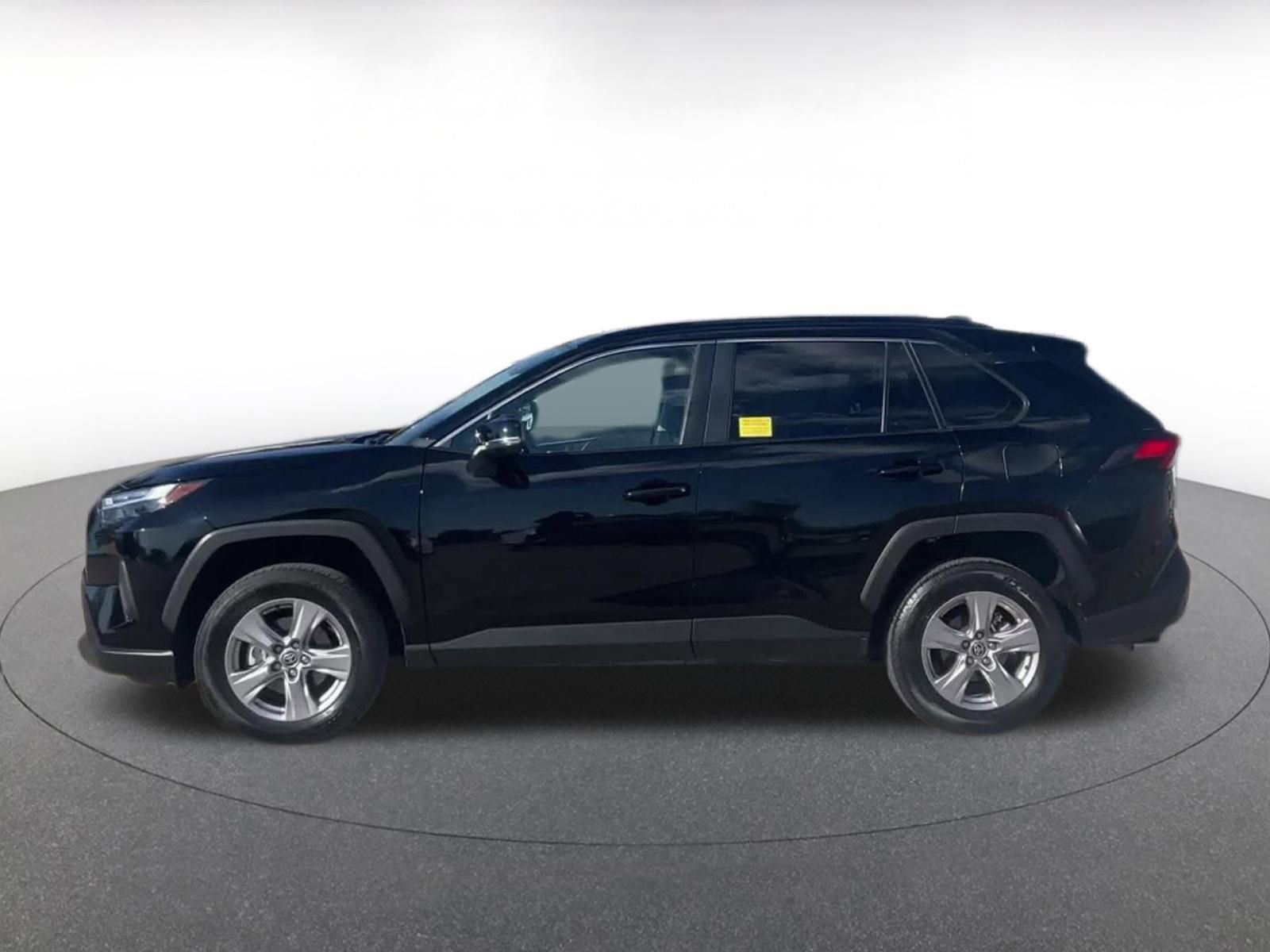 Thumbnail: 2025 Toyota RAV4 - 9