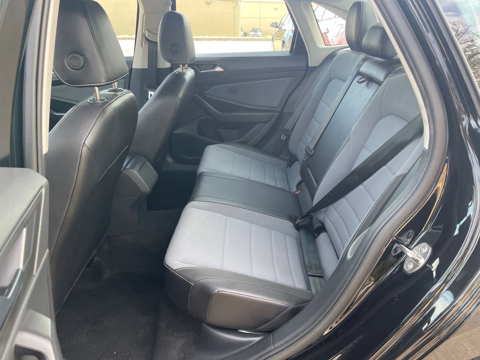 Thumbnail: 2025 Volkswagen Jetta - 29