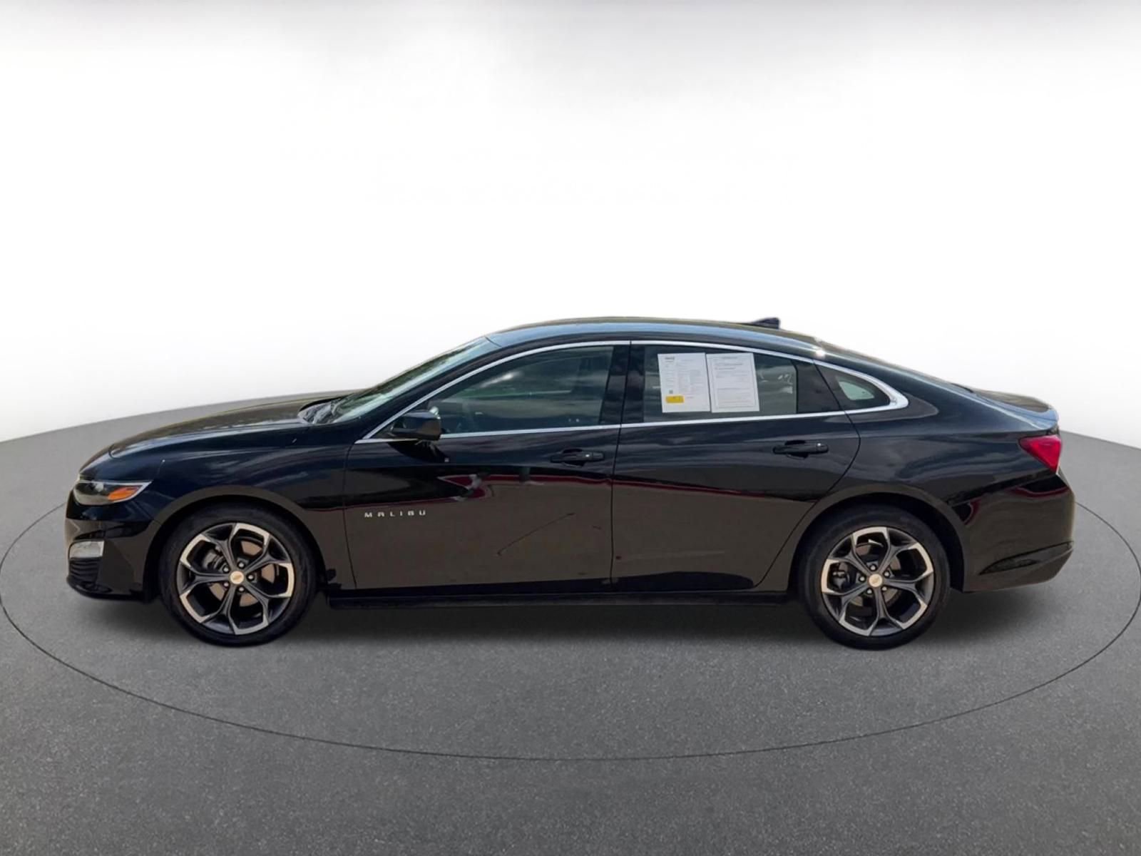 Thumbnail: 2024 Chevrolet Malibu - 9