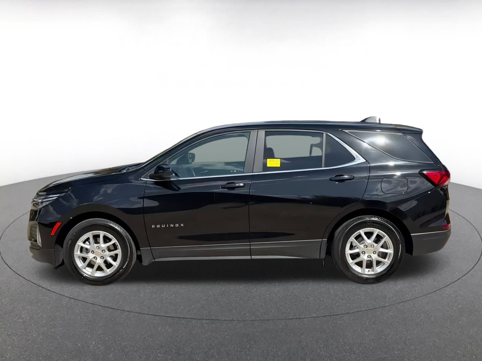 Thumbnail: 2024 Chevrolet Equinox - 9