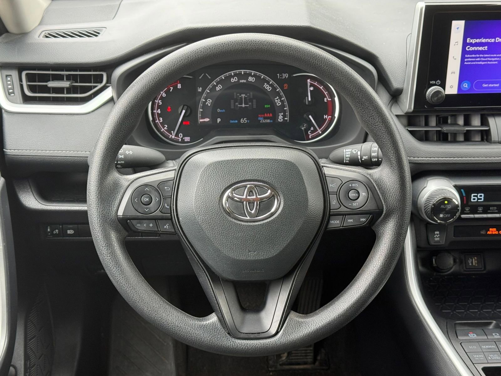 Thumbnail: 2025 Toyota RAV4 - 29