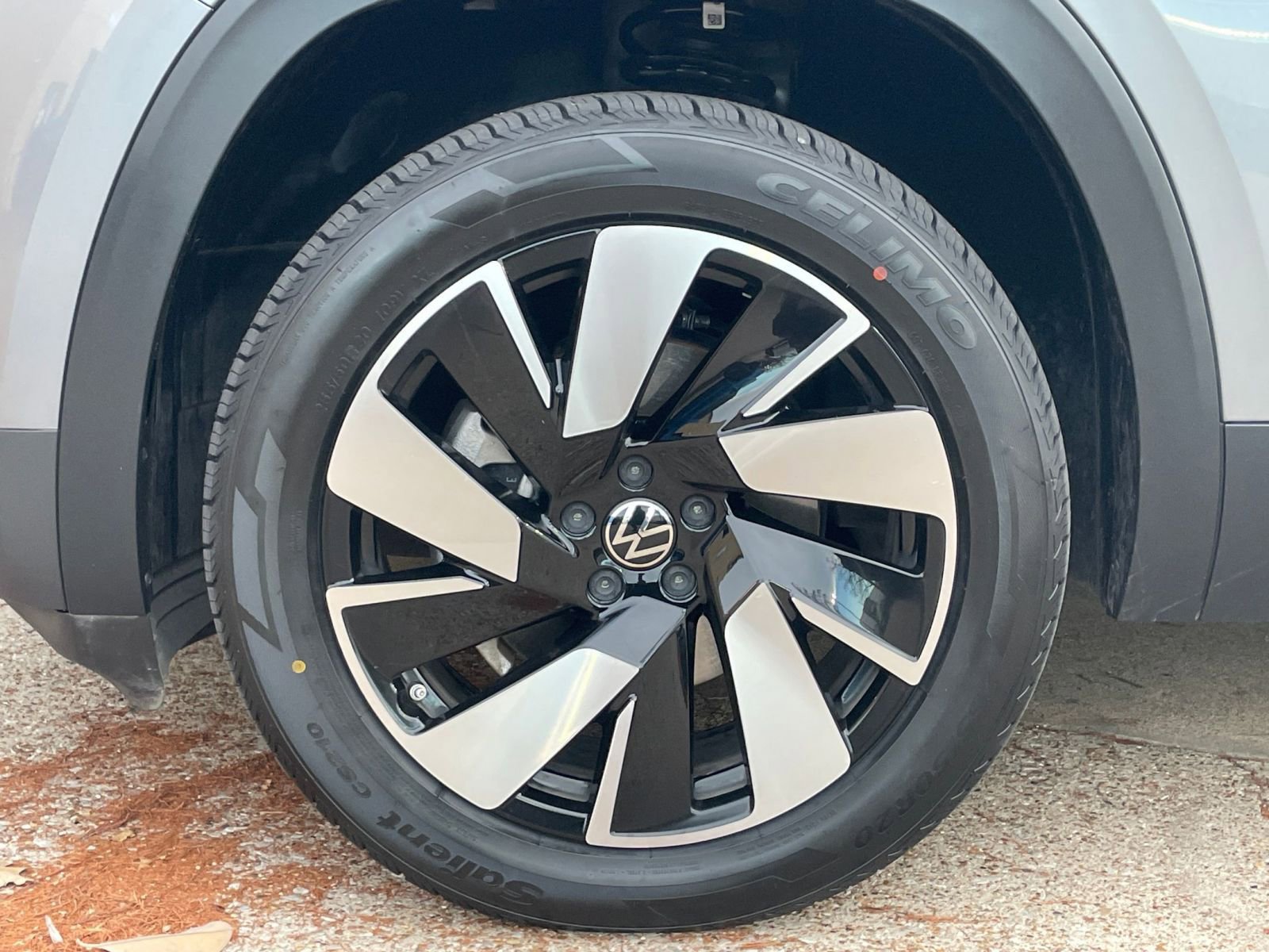 Thumbnail: 2025 Volkswagen Atlas - 30