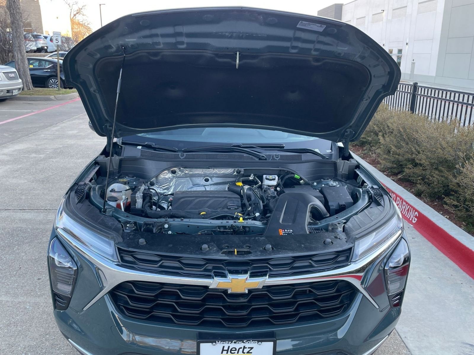 Thumbnail: 2025 Chevrolet Trax - 35