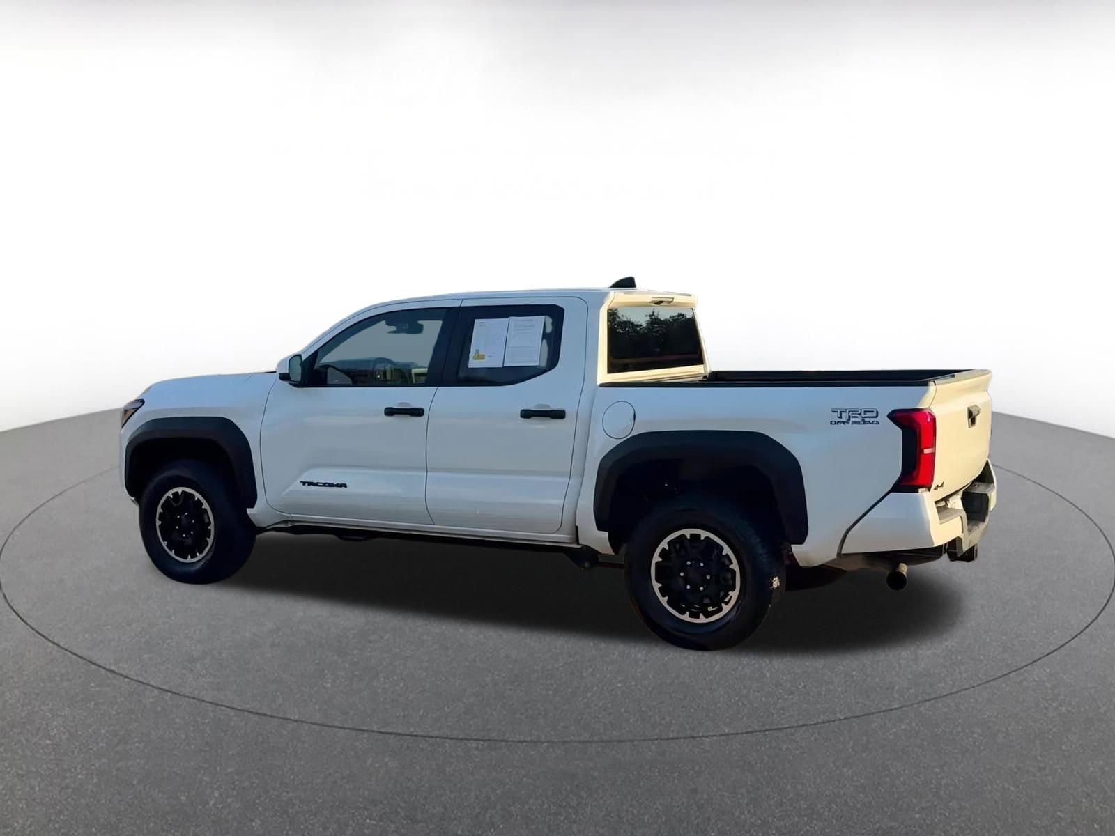 Thumbnail: 2025 Toyota Tacoma - 9