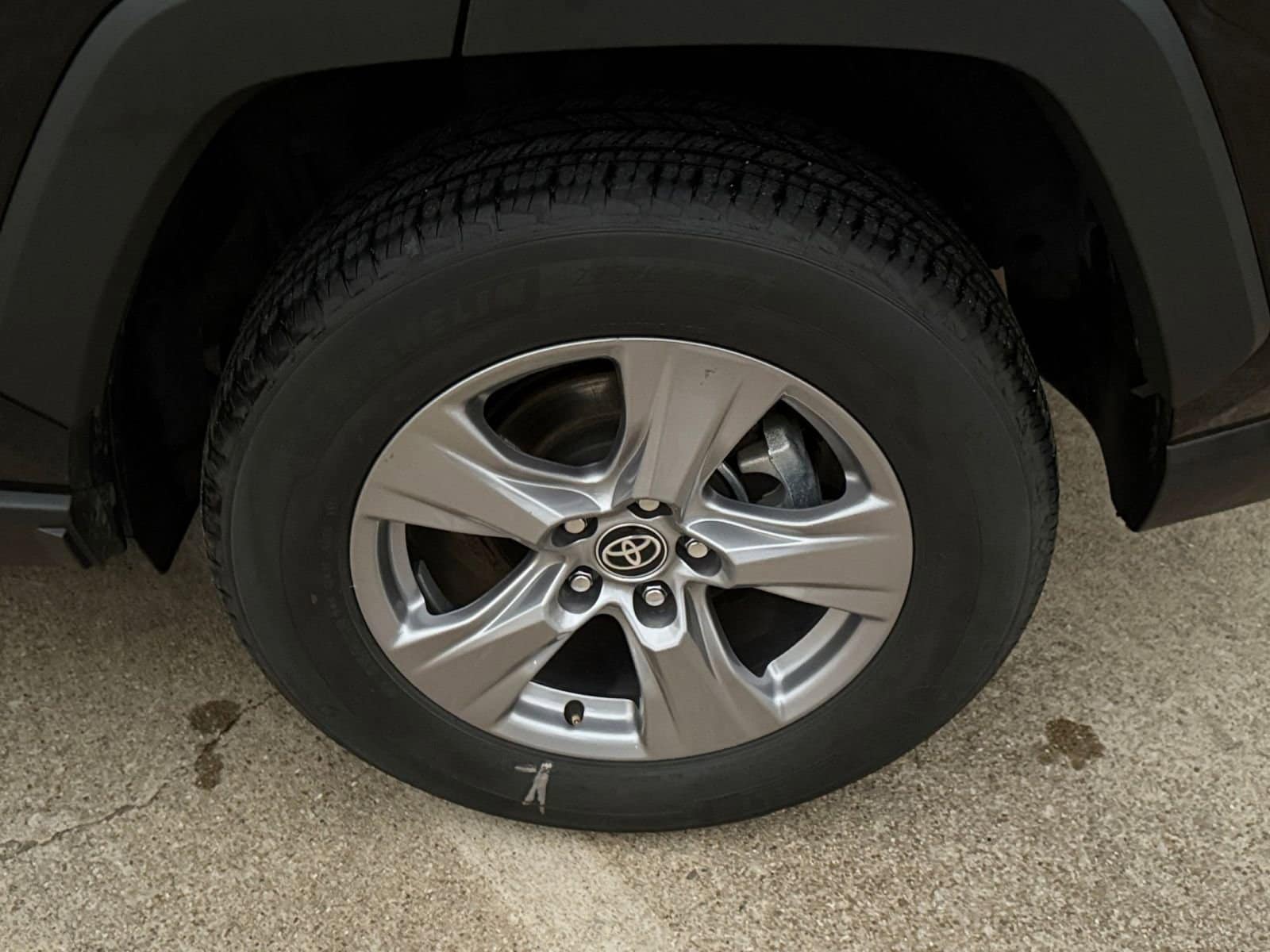 Thumbnail: 2025 Toyota RAV4 - 30