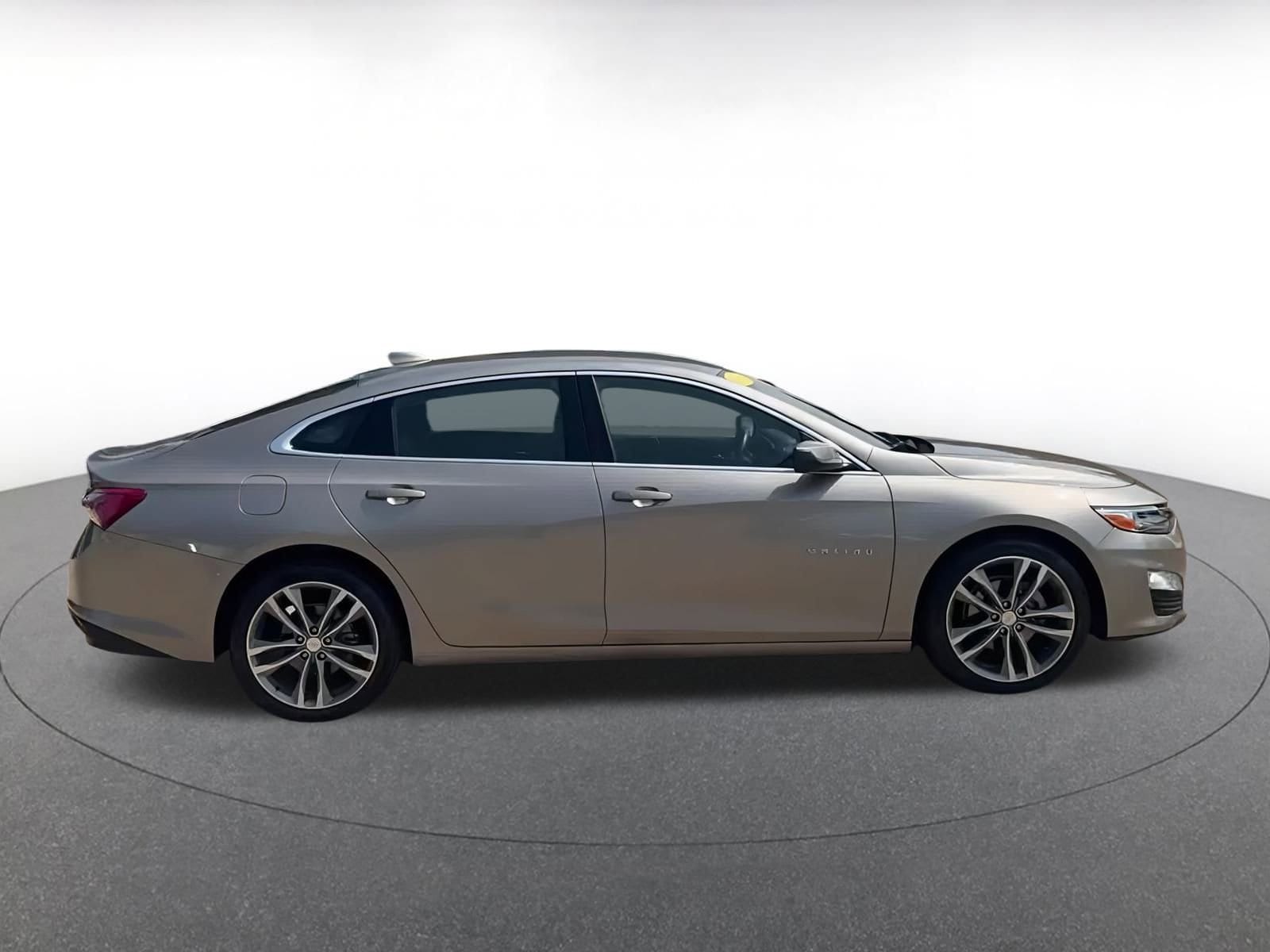 Thumbnail: 2024 Chevrolet Malibu - 15